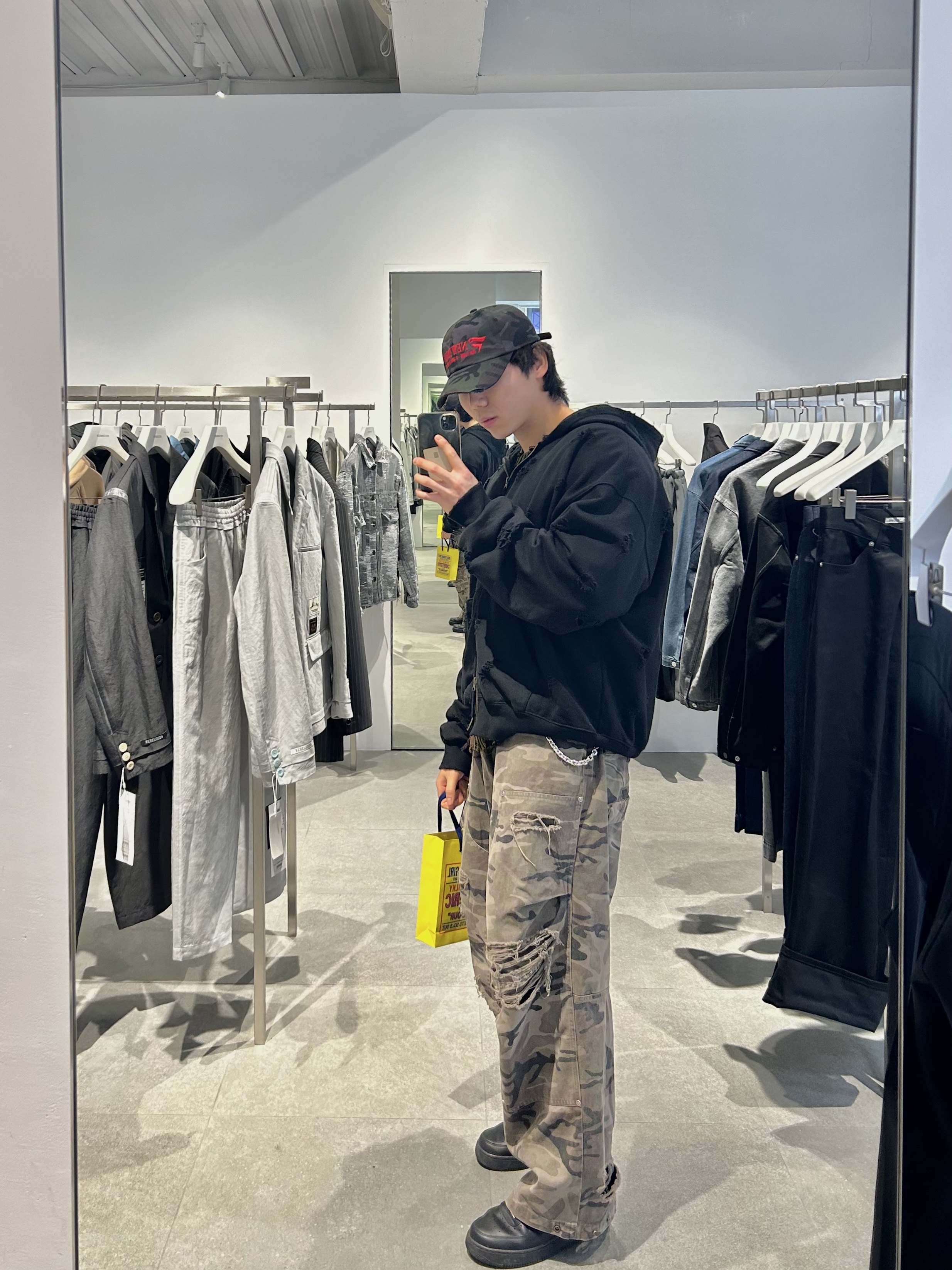 ETCE New Vision Camo Cap Night Jungle, Undermycar Otter Oversized Damage-Washed Hood Zip-Up Sepia - 22FW 착용 스타일 - 1
