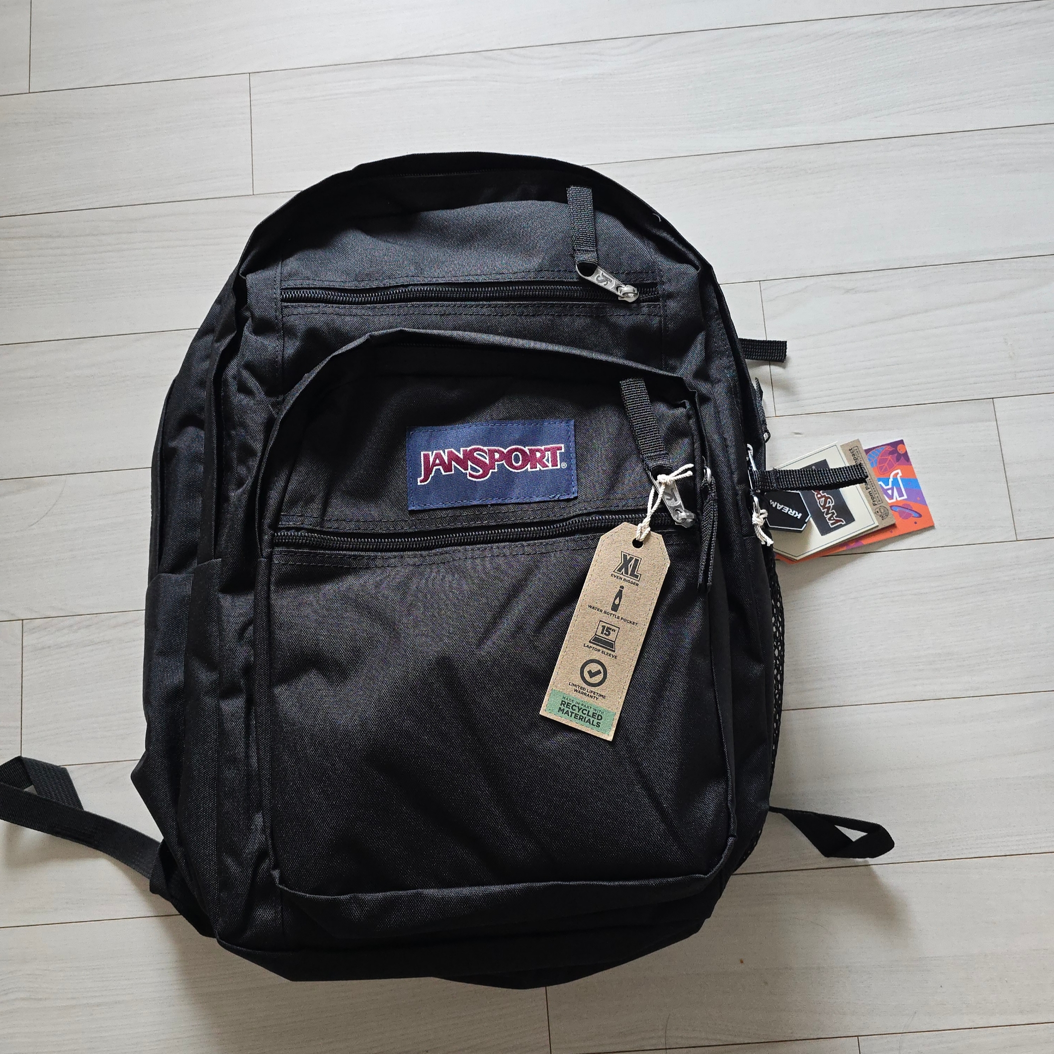 Jansport Big Student Backpack Black 착용 스타일
