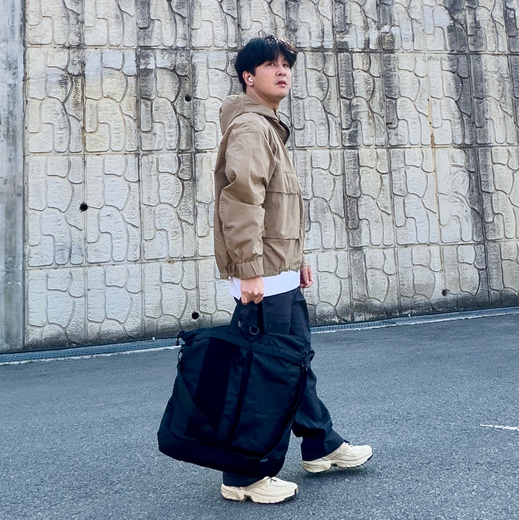 Salomon ACS Pro ADV Safari Bleached Sand, Nike x Tom Sachs Nikecraft Studio T-Shirt White 착용 스타일 - 2