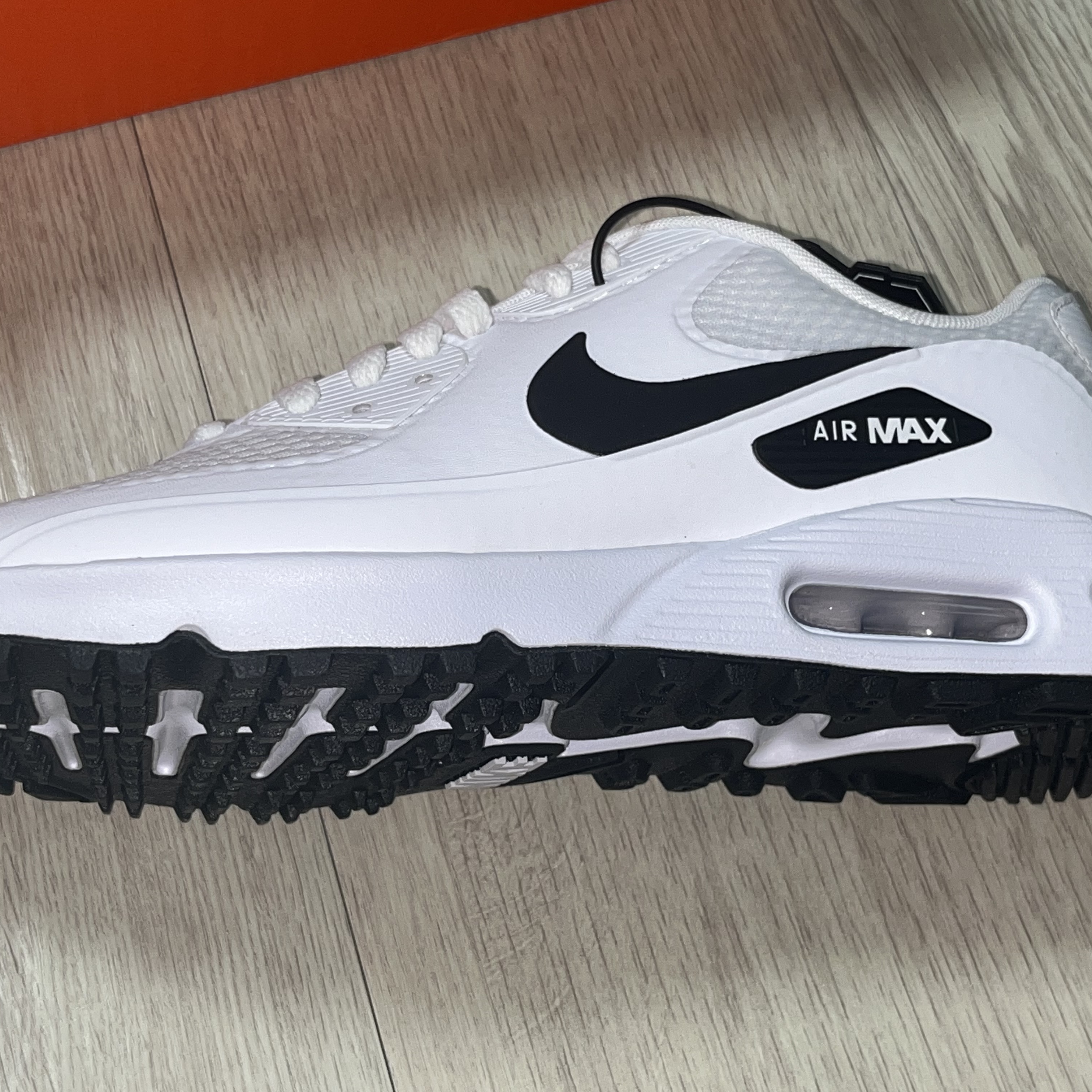 Nike Air Max 90 G White Black 착용 스타일 - 2
