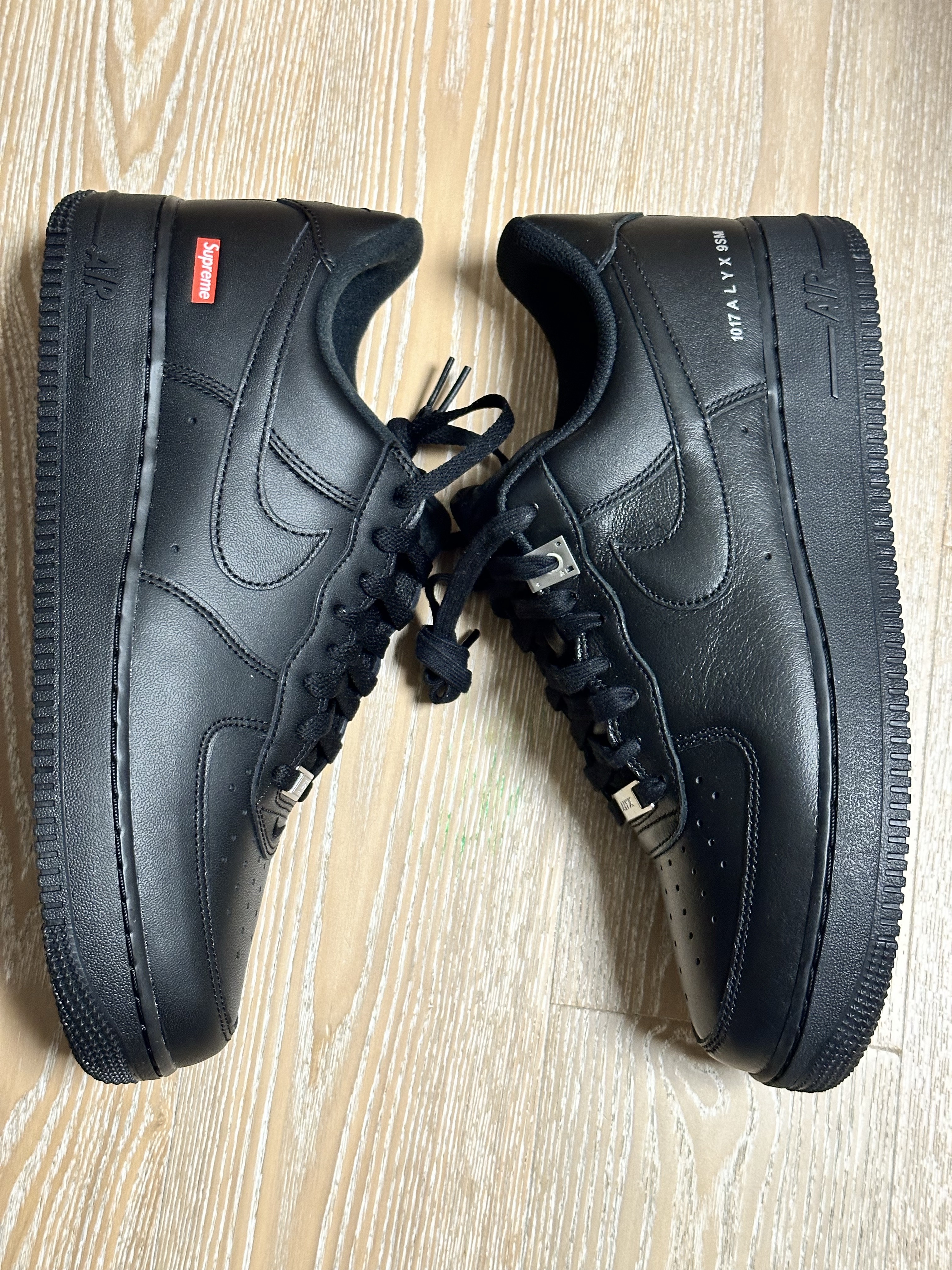 Nike x 1017 Alyx 9SM Air Force 1 Low SP Black, Nike x Supreme Air Force 1 Low Black 착용 스타일 - 1