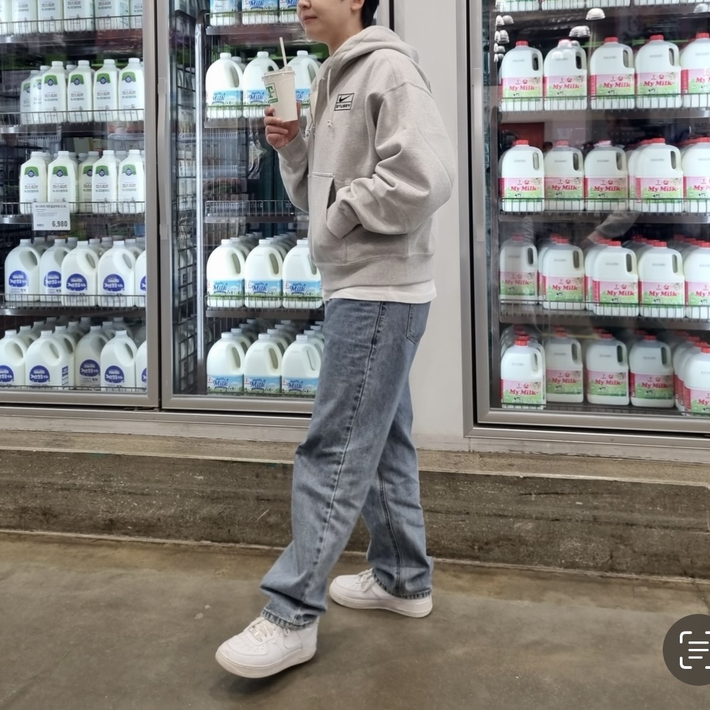 Nike x Stussy Full Zip Fleece Hoodie Grey Heather (FJ9181-050), Nike Air Force 1 '07 Low White 착용 스타일 - 1