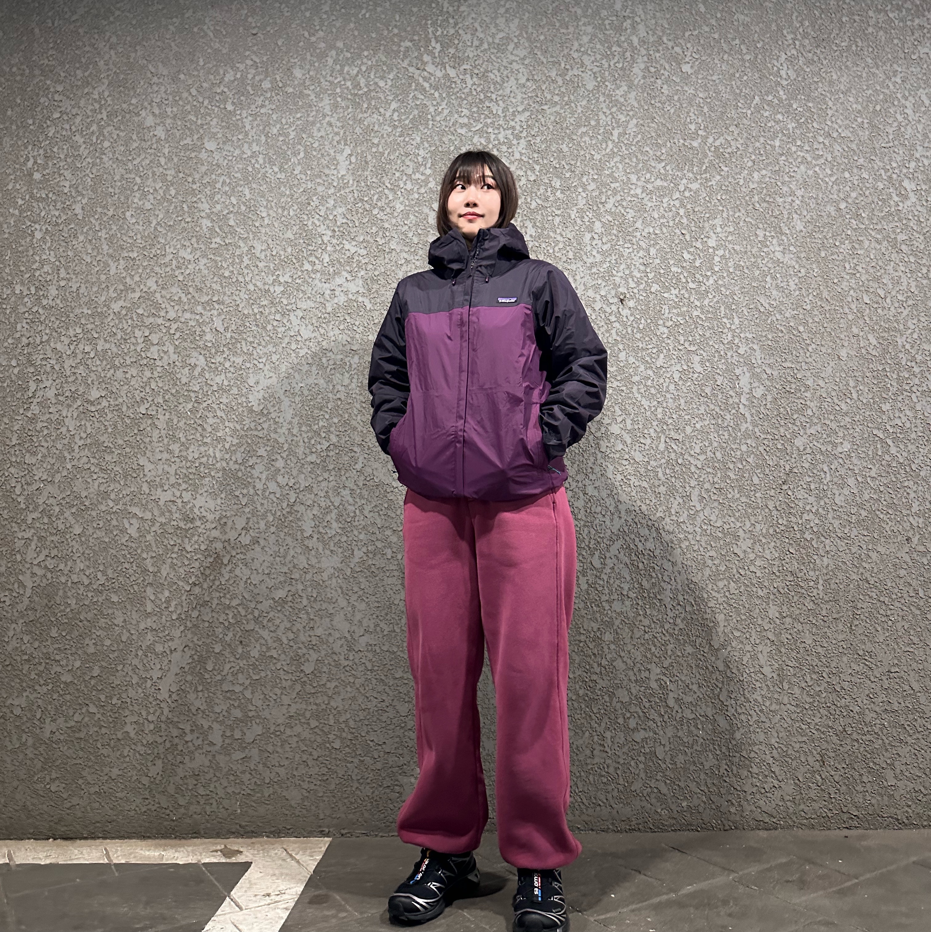 Patagonia Torrentshell 3L Jacket Obsidian Plum, Salomon XT-6 GTX Black Silver 착용 스타일