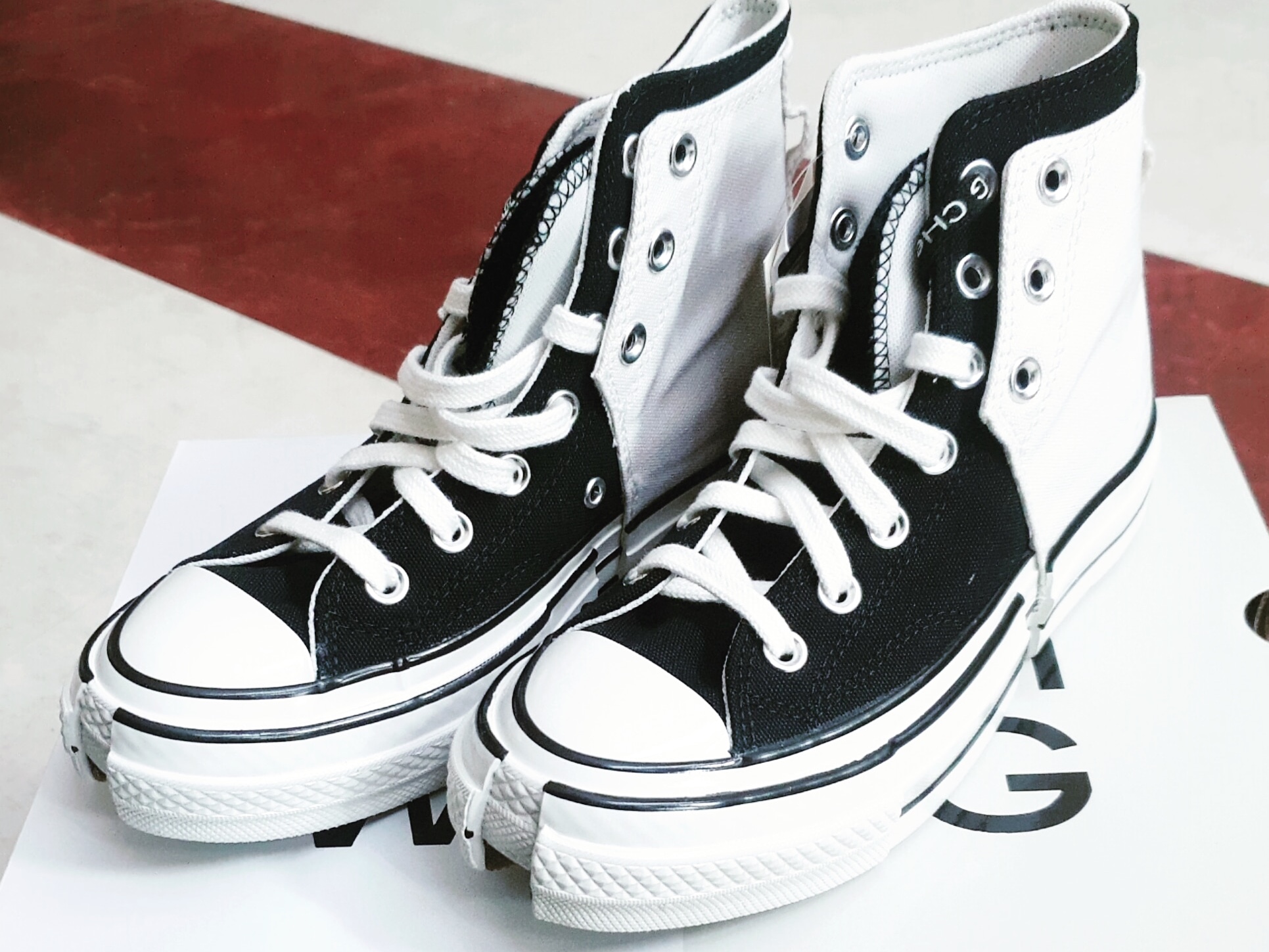 Converse x Feng Chen Wang Chuck 70 Ox 2-in-1 Myrtle, Converse x Feng Chen Wang Chuck 70 2-in-1 Natural Ivory Black 착용 스타일 - 2