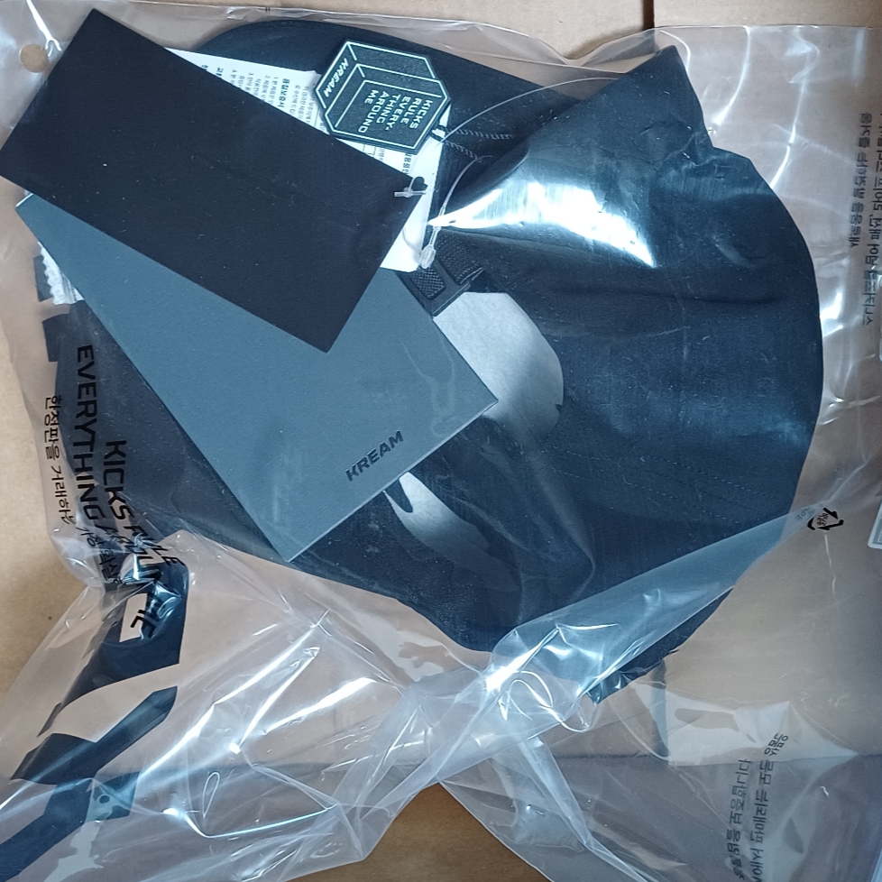 Arc'teryx Small Bird Cap Black 착용 스타일 - 2