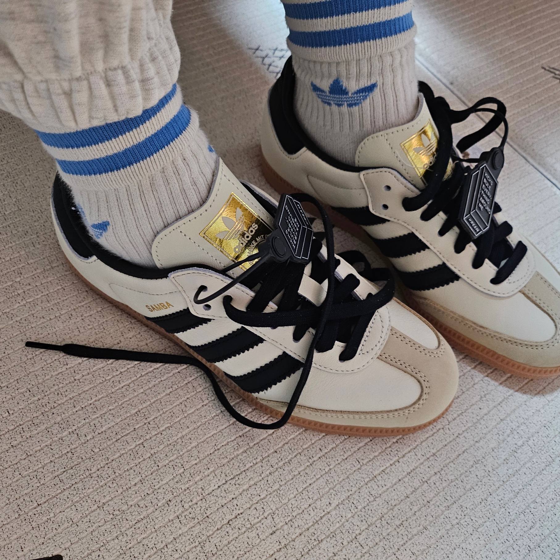 (W) Adidas Samba OG Cream White Core Black 착용 스타일