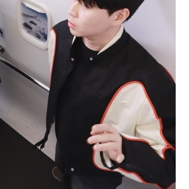 Diesel J-Blink Biker Jacket in Colour-Block Nylon Black White, Nike Blazer High Suede Vintage Wolf Grey 착용 스타일 - 2