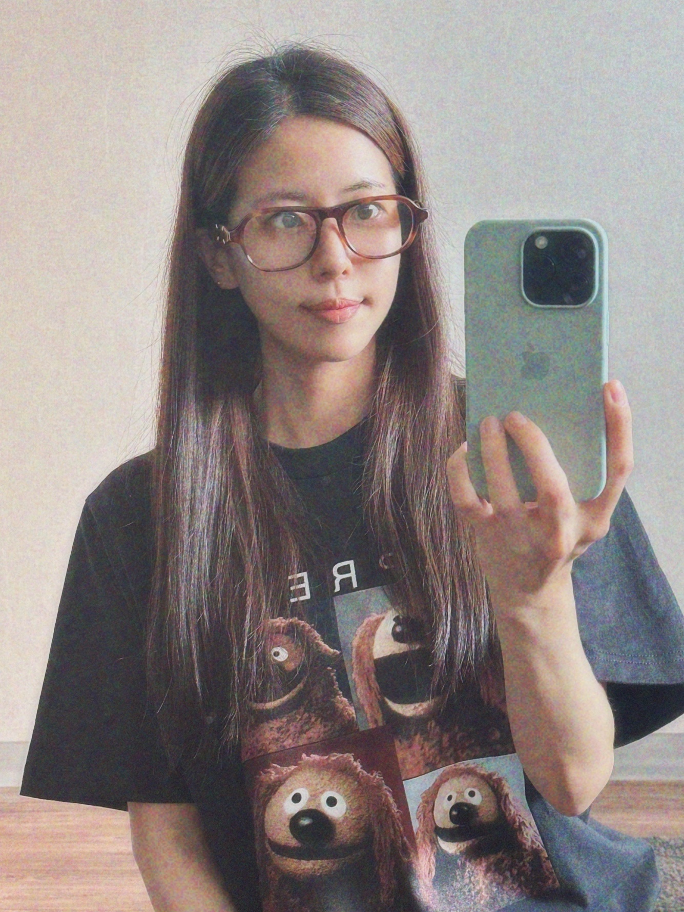 Gentle Monster x Maison Margiela MM113 Tortoiseshell Clear, Supreme Rowlf T-Shirt Black - 24SS 착용 스타일 - 2