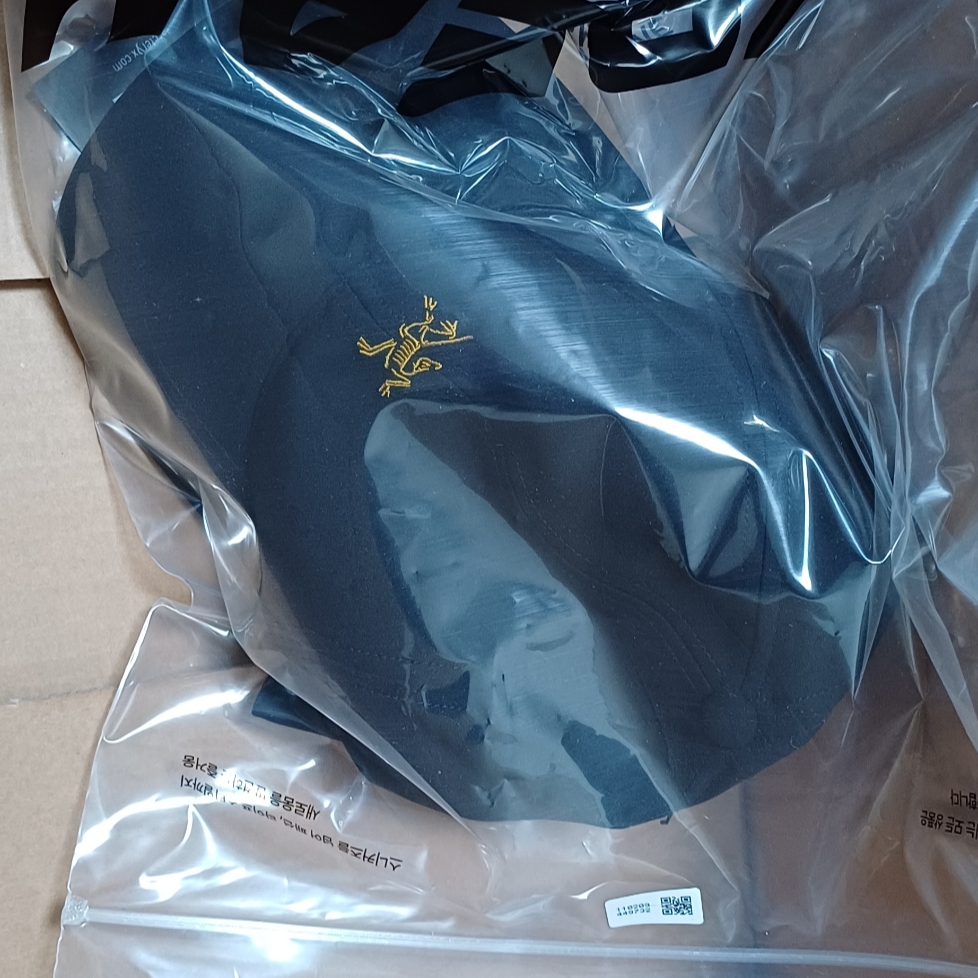 Arc'teryx Small Bird Cap Black 착용 스타일 - 1