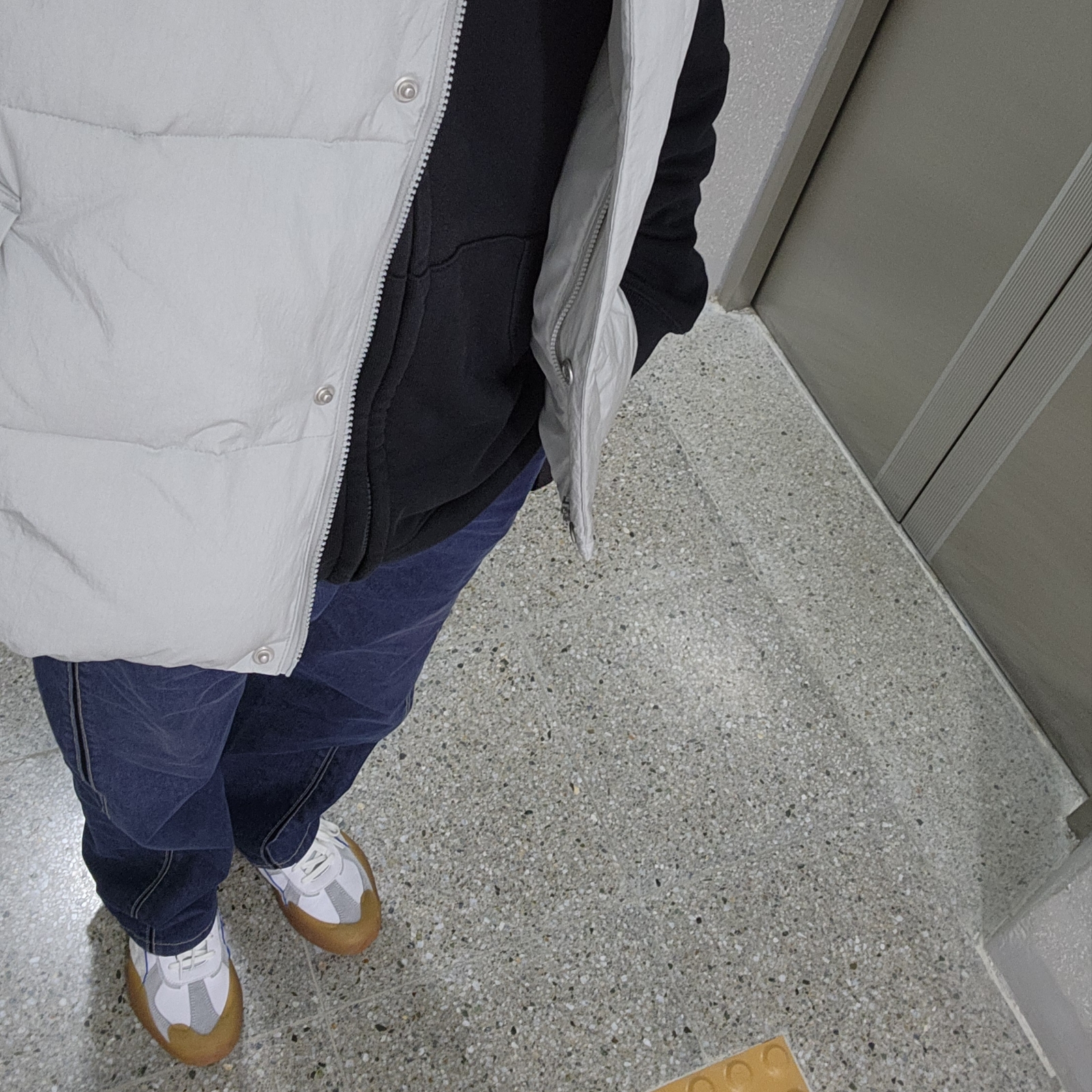 Puma Vaderon White 착용 스타일