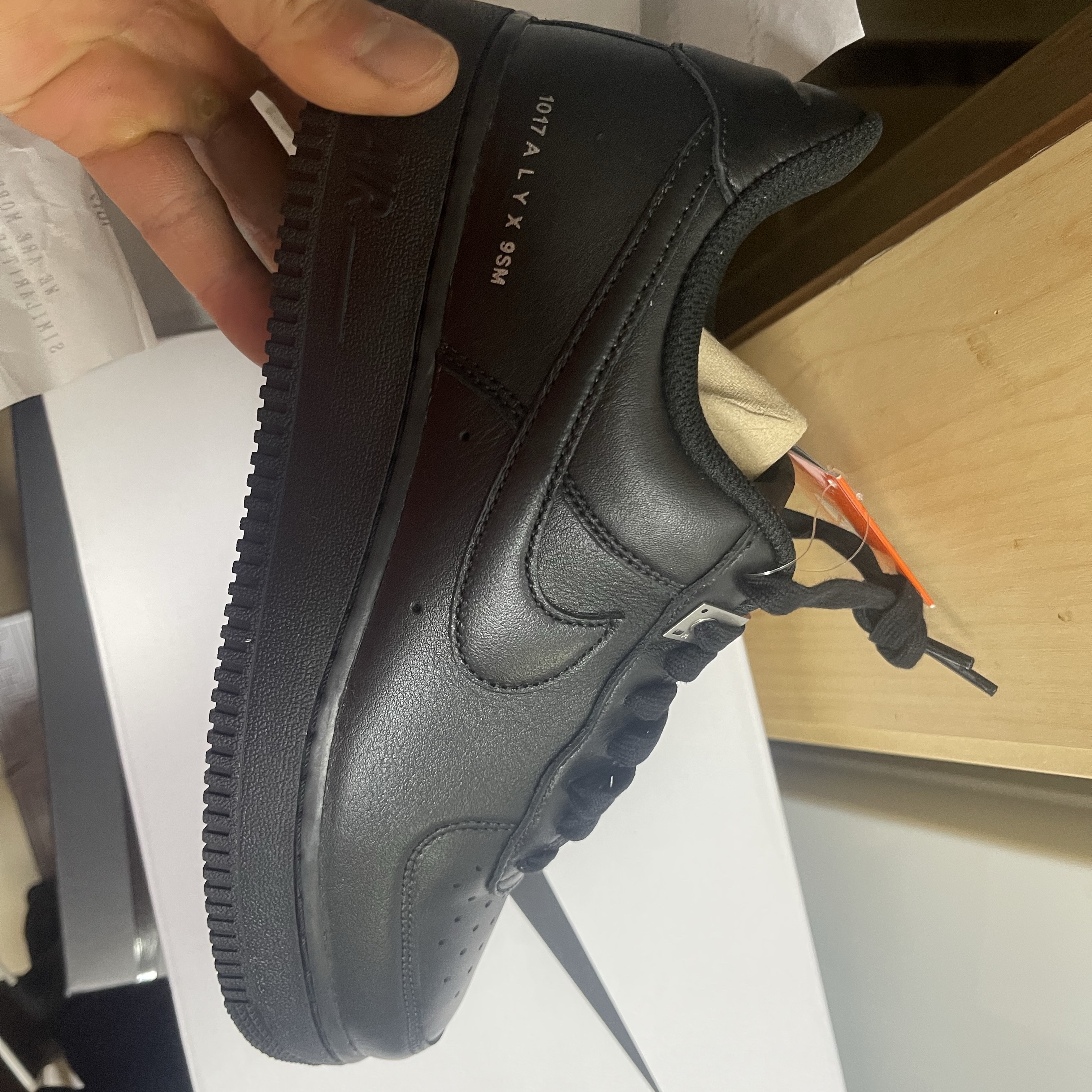 Nike x 1017 Alyx 9SM Air Force 1 Low SP Black 착용 스타일