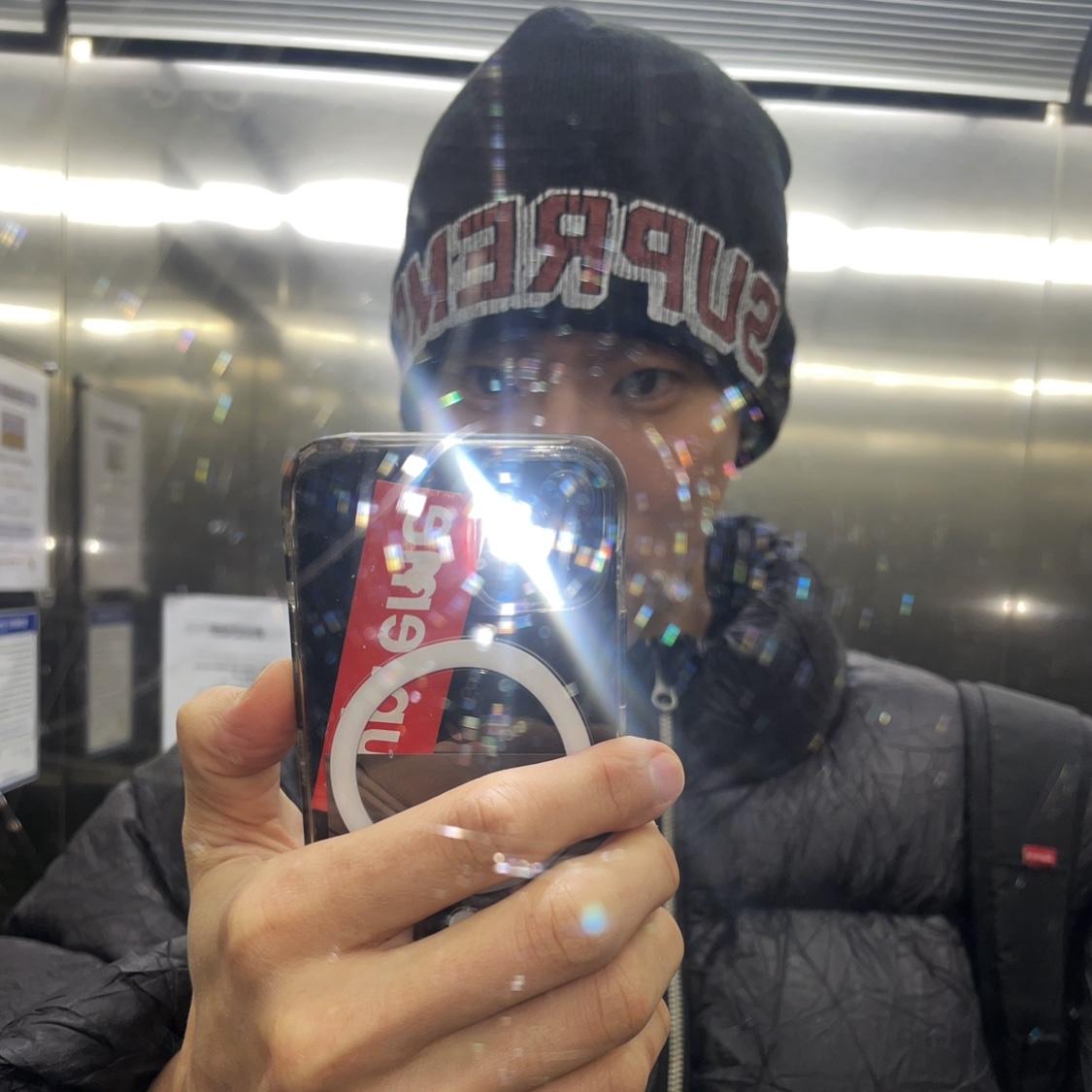 Supreme Dragon Beanie Black - 23FW 착용 스타일 - 1