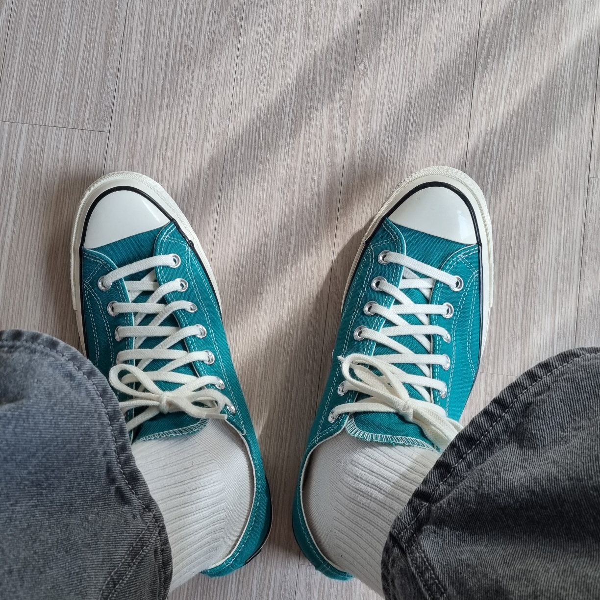 Converse Chuck 70 Ox Malachite 착용 스타일 - 1