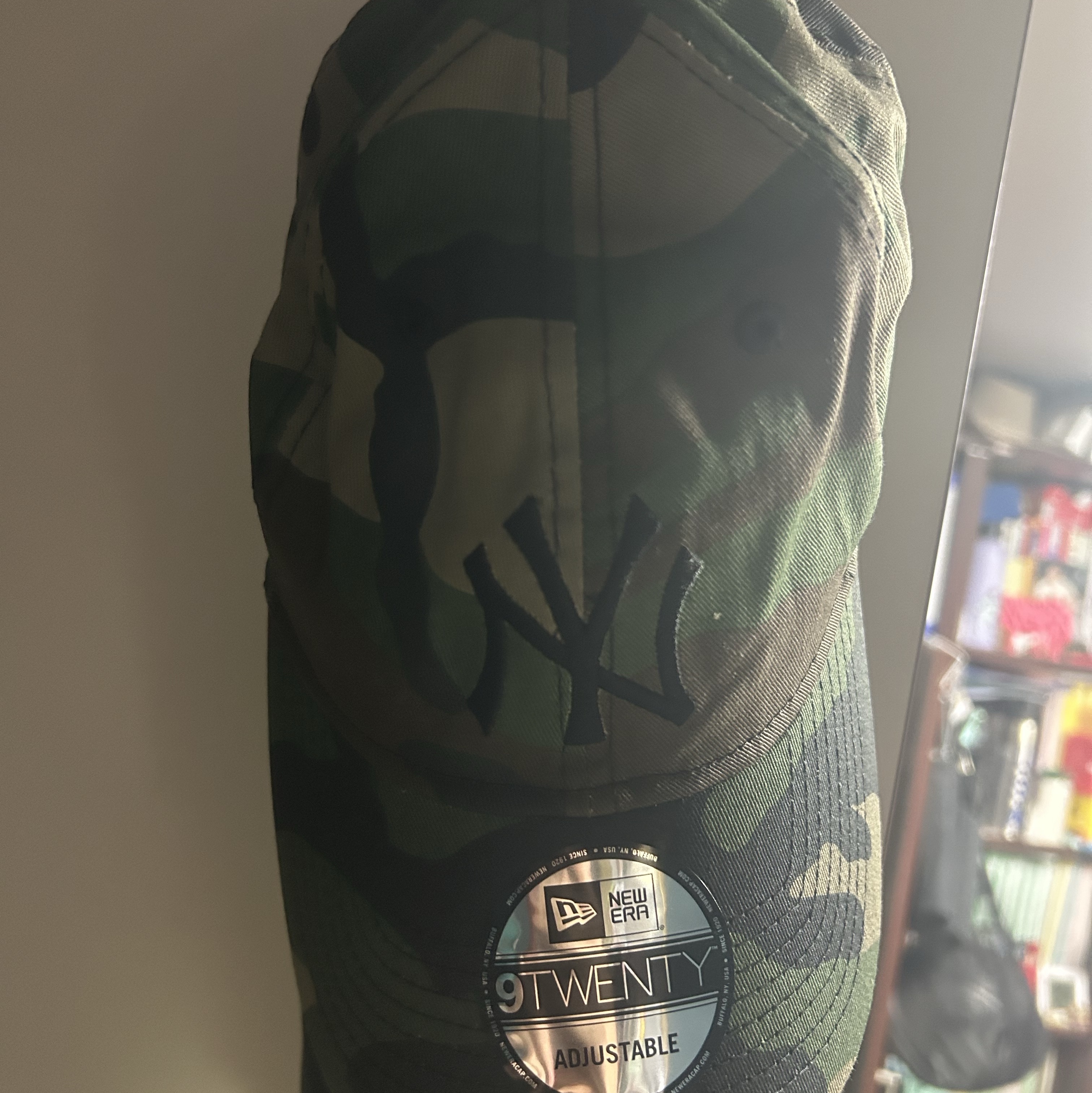 Thisisneverthat x New Era x MLB New York Yankees Unstructured Ball Cap Woodland Camo 착용 스타일