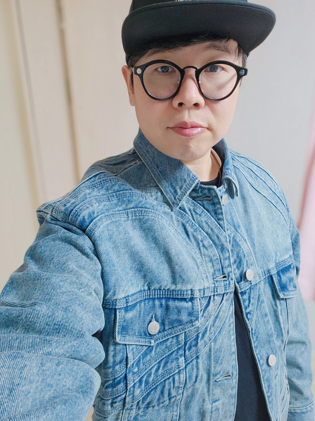 Supreme S Logo Denim Trucker Jacket Washed Blue - 24SS 착용 스타일