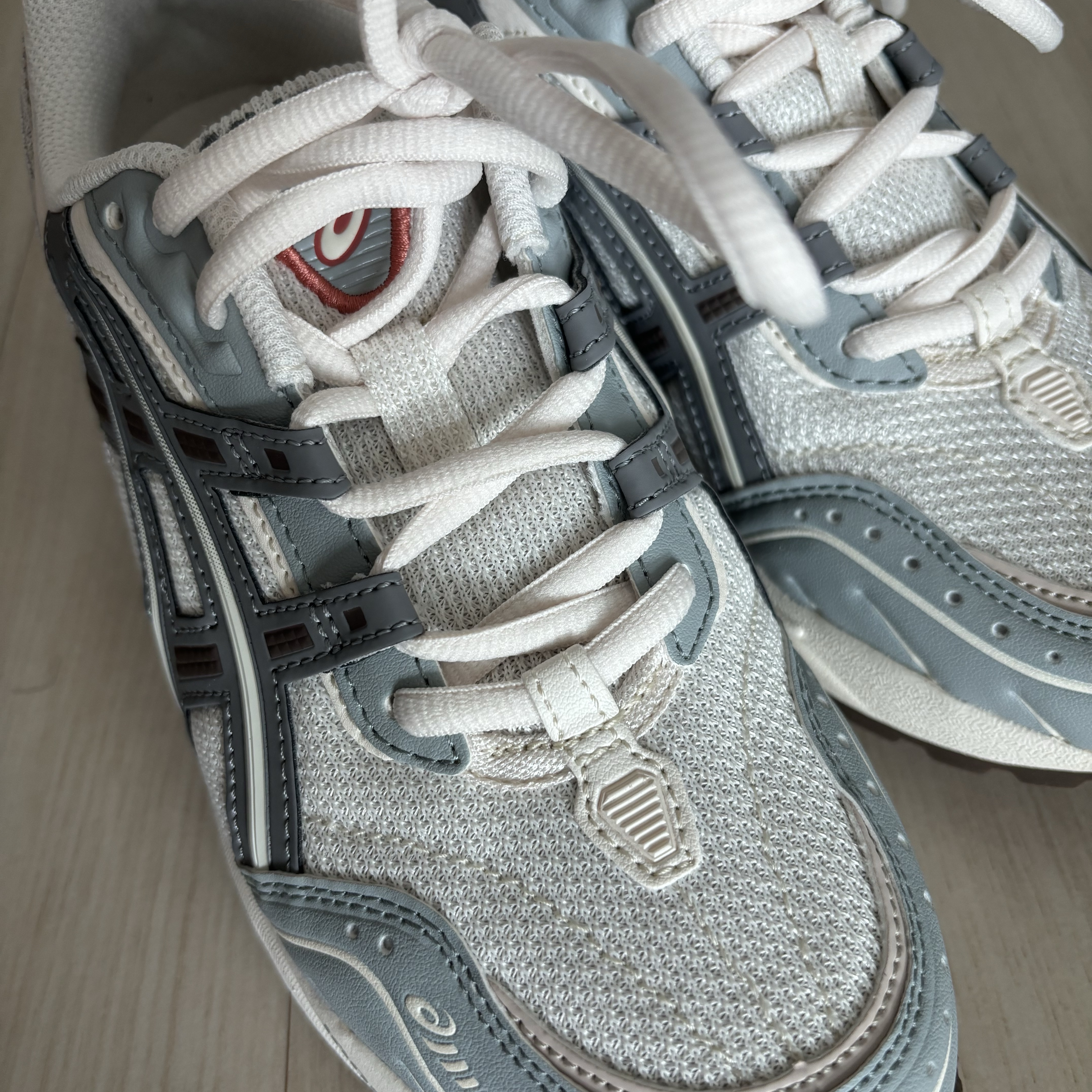 Asics Gel-1090 Blue Grey 착용 스타일