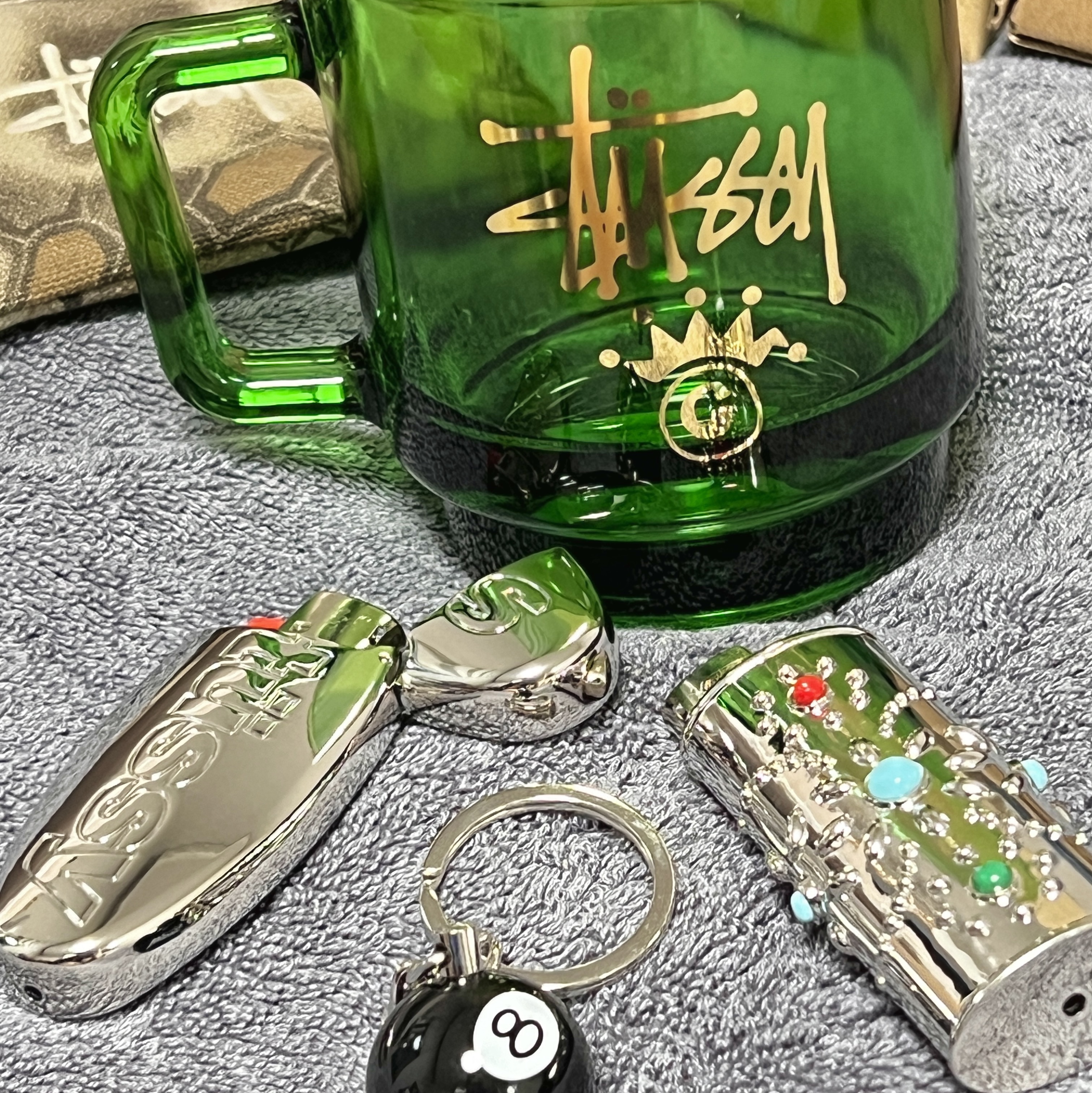 Stussy Metal Pill Lighter Case Silver, Stussy Canvas Coin Pouch Highlander 착용 스타일