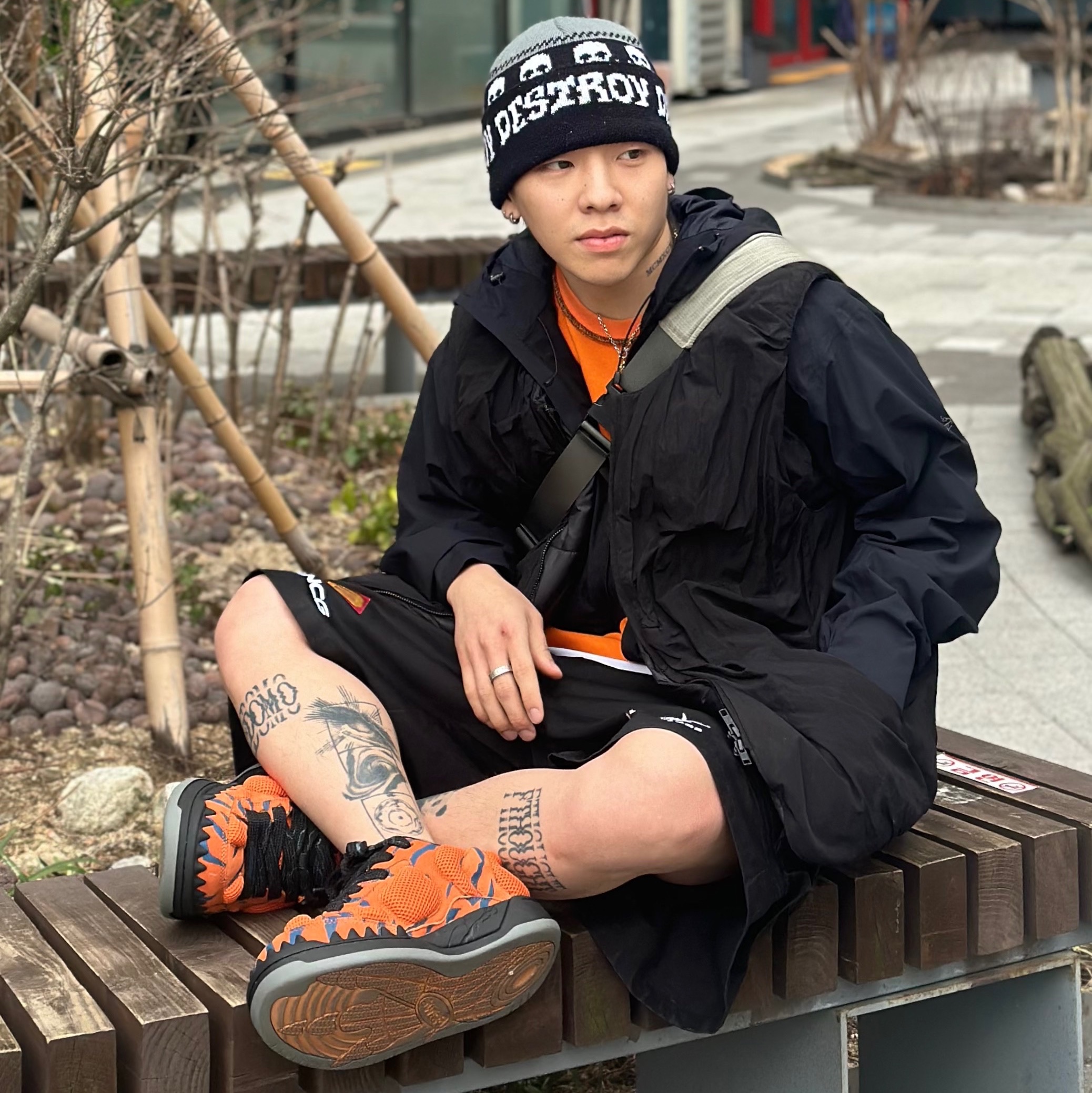 Arc'teryx Atom Hoody Black 착용 스타일 - 5