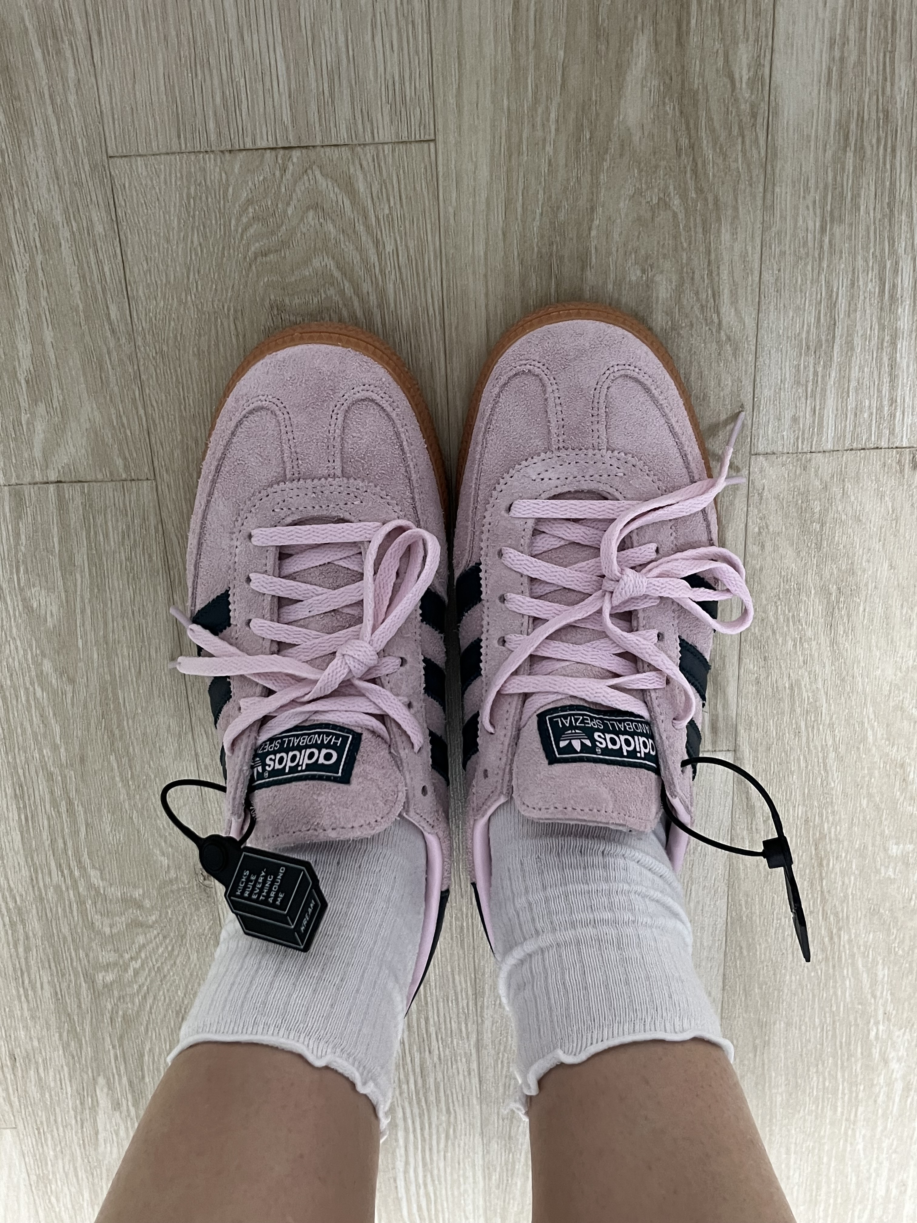 (W) Adidas Spezial Handball Clear Pink 착용 스타일