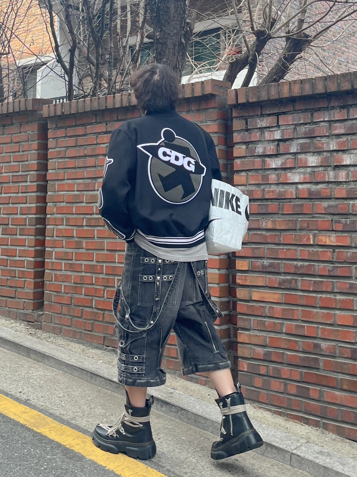 Dr. Martens x Rick Owens 1460 DMXL Megalace Black, Stussy x CDG Varsity Jacket 착용 스타일 - 1