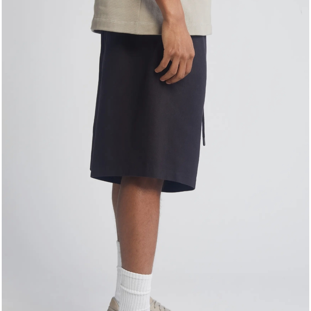 Essentials Denim Relaxed Shorts Overdye Black Denim - 24SS 착용 스타일 - 3