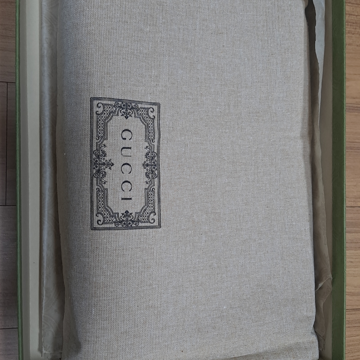 Gucci GG Supreme Canvas Ophidia Pouch Beige Ebony 착용 스타일 - 8