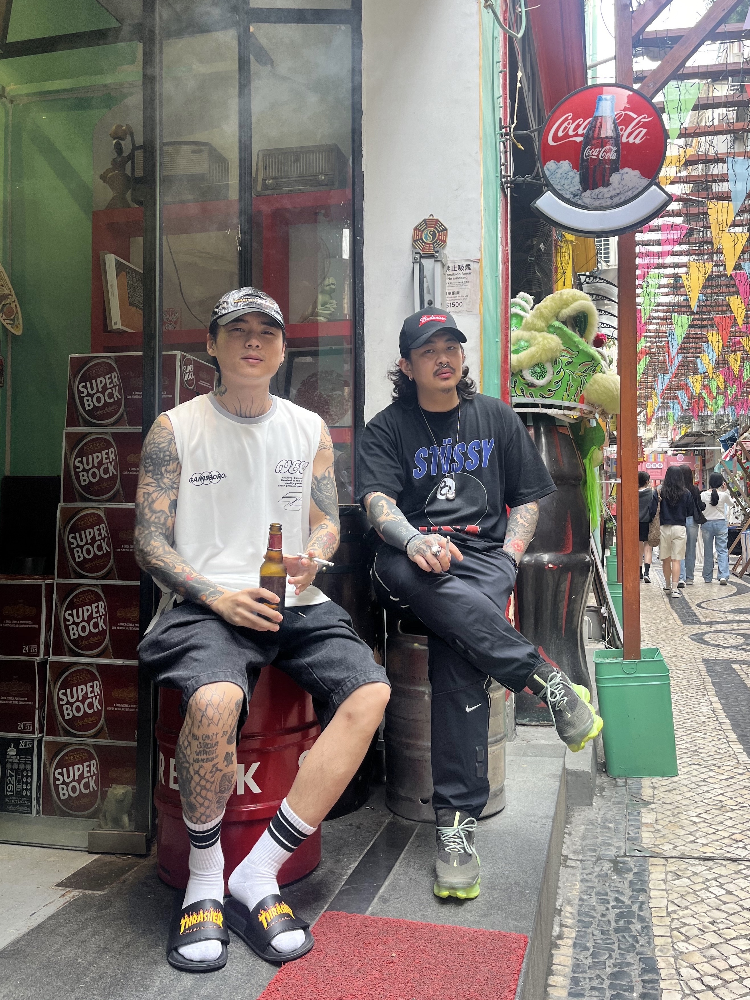 Nike Air Max Scorpion Flyknit Barely Volt, Nike x Drake Nocta Basketball Warmup Pants Black (DV3732-010) 착용 스타일