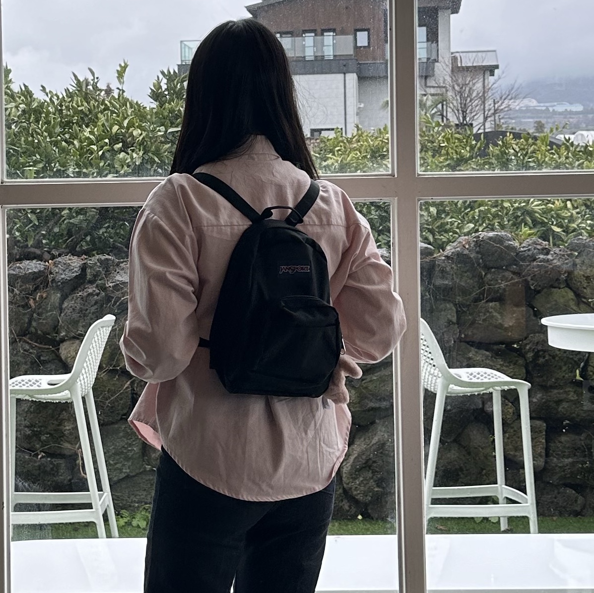 (W) Adidas Gazelle Indoor Bliss Pink, Jansport Half Pint Mini Backpack Black 착용 스타일 - 2