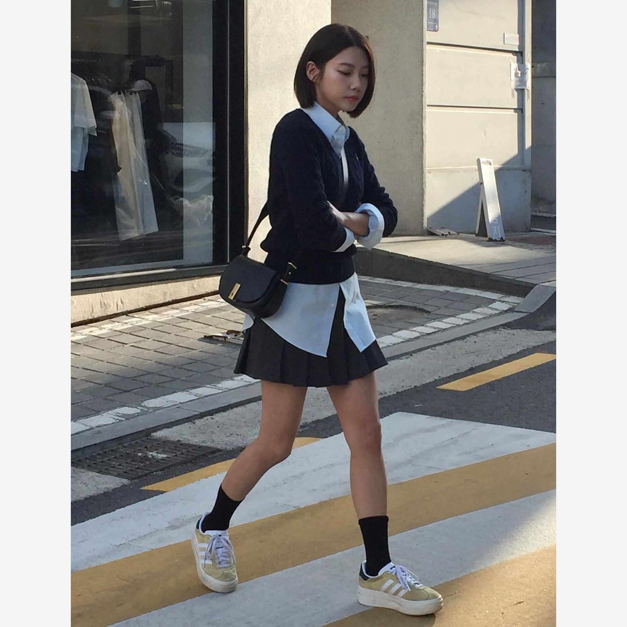 (W) Adidas Gazelle Bold Almost Yellow Cloud White 착용 스타일 - 2