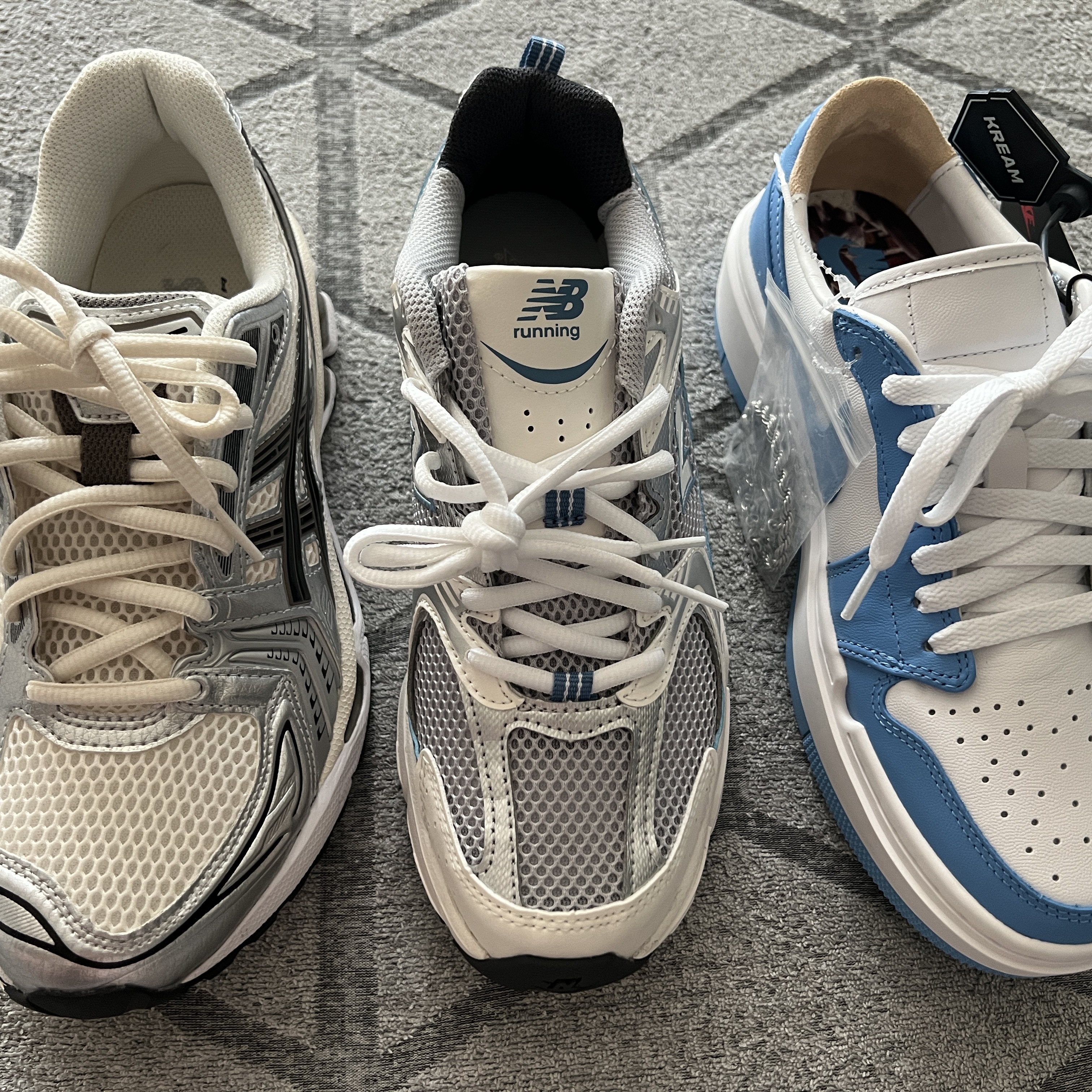 (W) Jordan 1 Elevate Low SE University Blue, Asics Gel-Kayano 14 Cream Black 착용 스타일 - 2