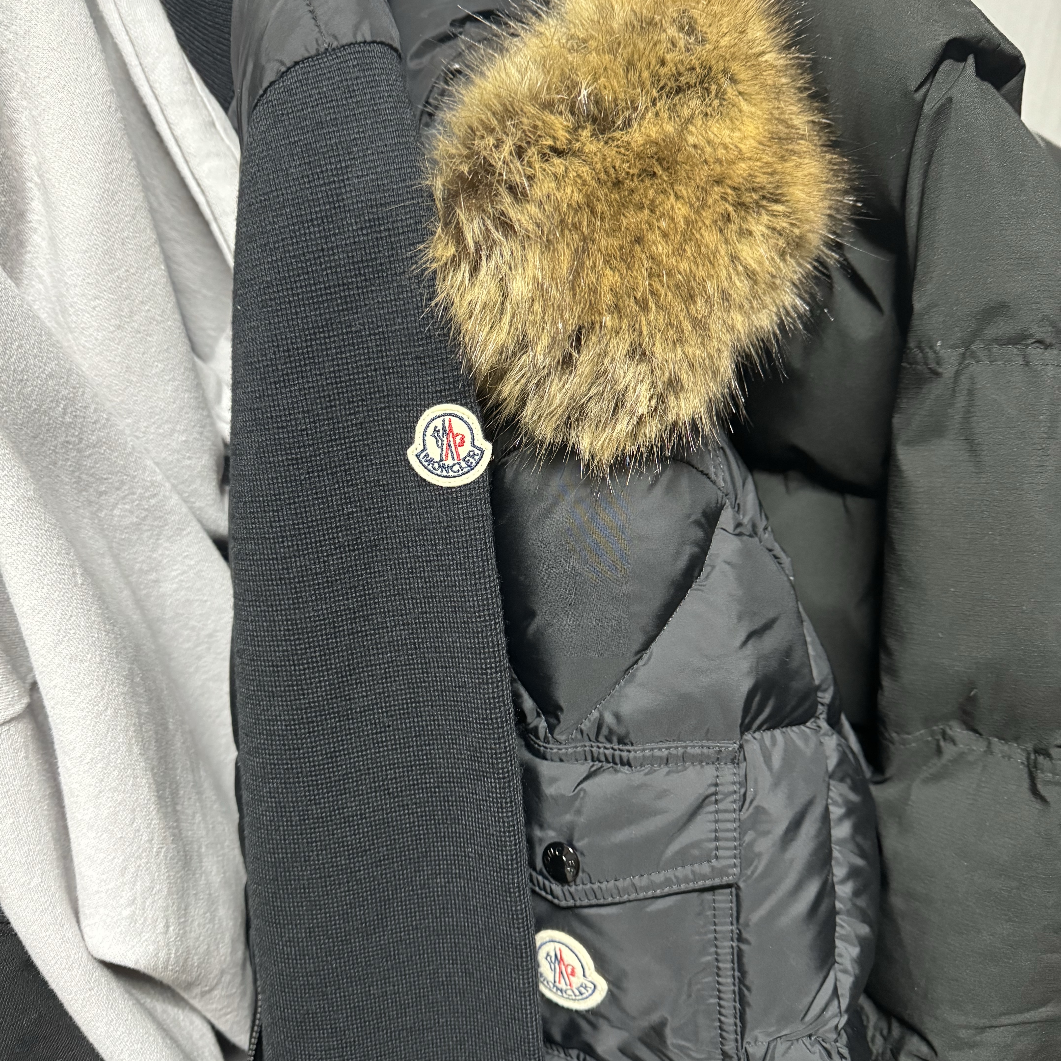 Moncler Padded Wool Cardigan Black - 23FW, Moncler Mayaf Short Down Jacket Black - 23FW 착용 스타일