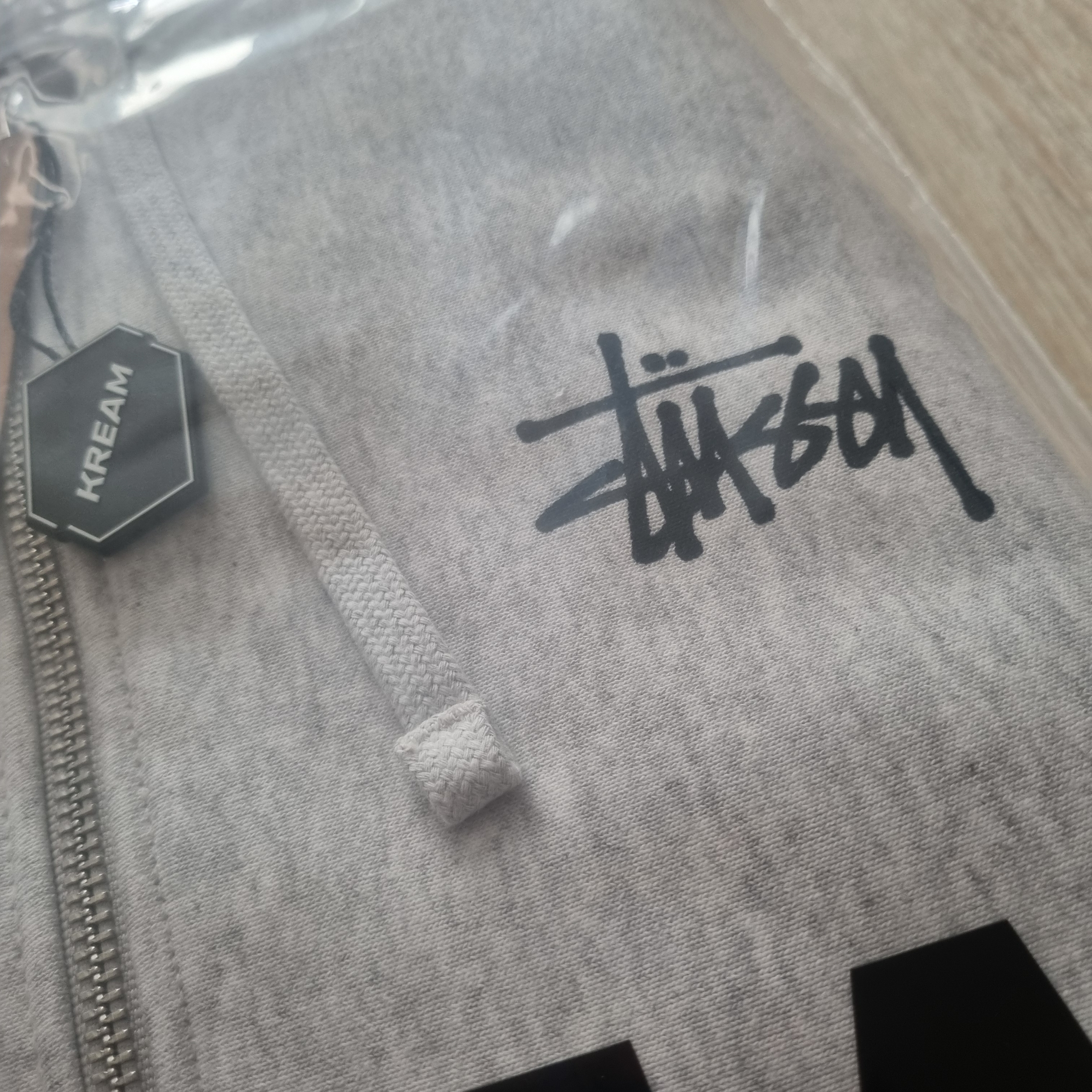 Stussy Basic Stussy Zip Hoodie Ash Heather 착용 스타일