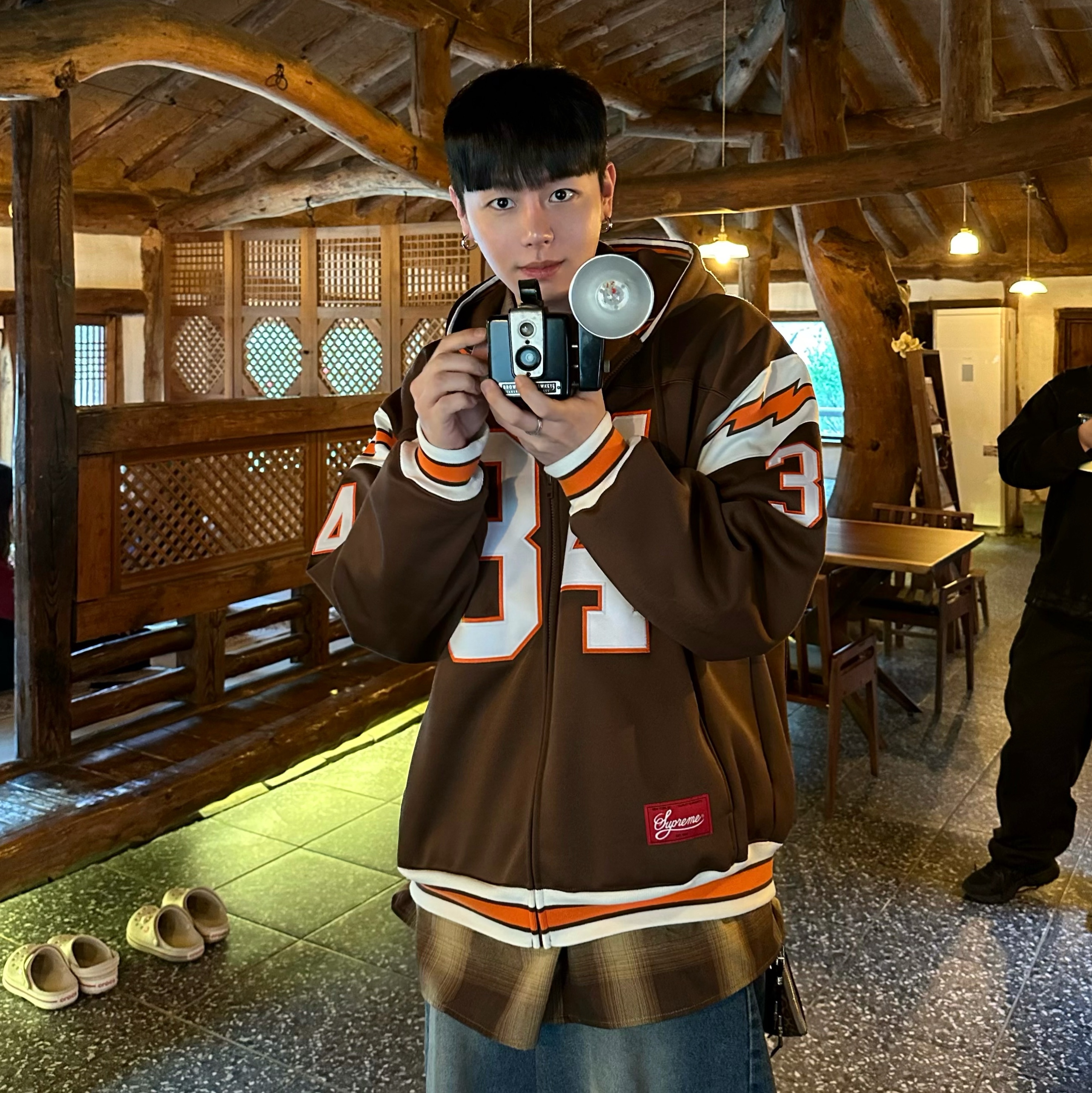 Supreme Football Zip Up Hooded Sweatshirt Brown - 24SS, Nike Field General 82 SP White and Varsity Red 착용 스타일 - 2