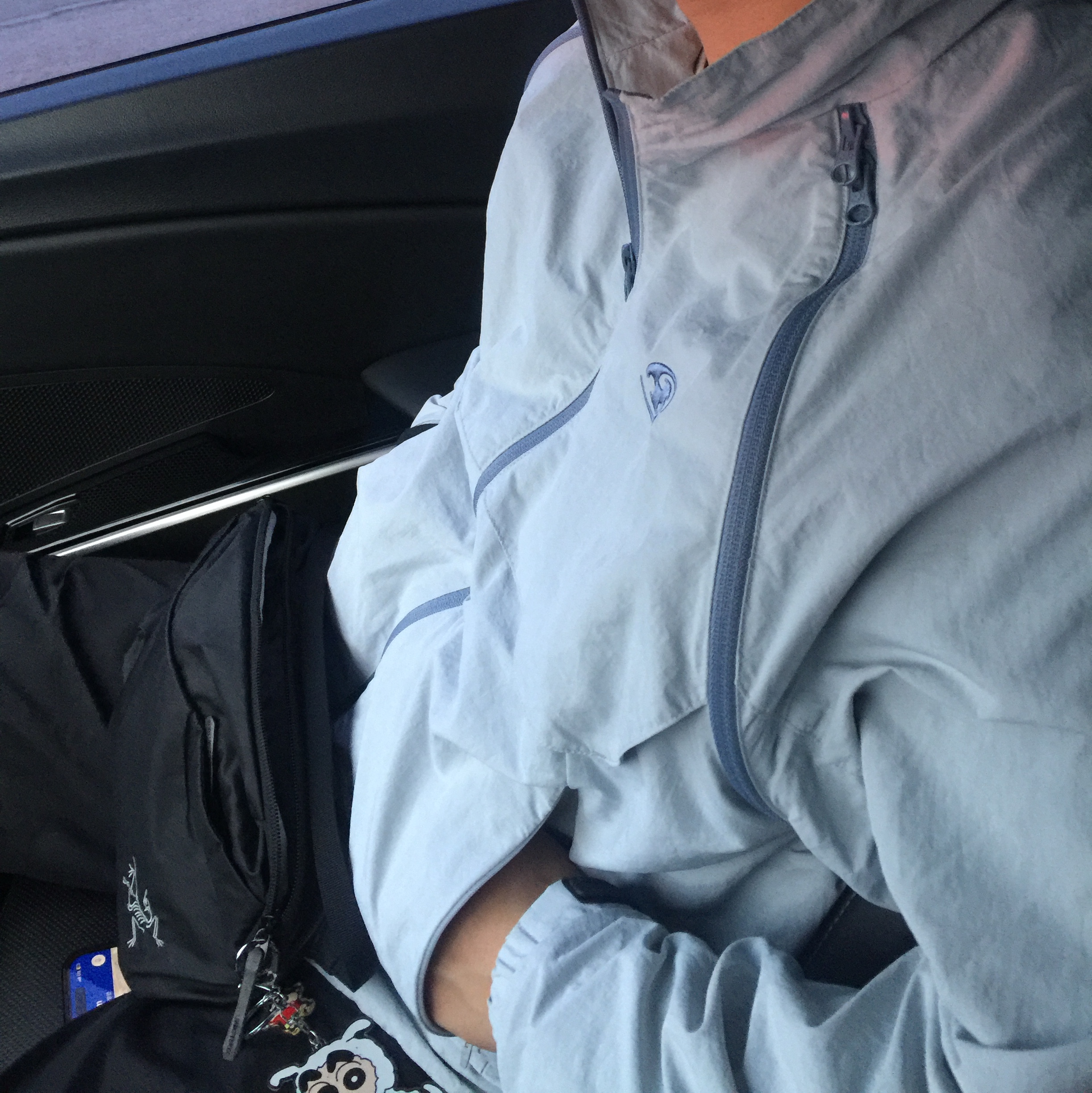 Sansan Gear Slash Zipper Jacket Light Grey - 24SS, Arc'teryx Heliad 6 Crossbody Bag Black 착용 스타일