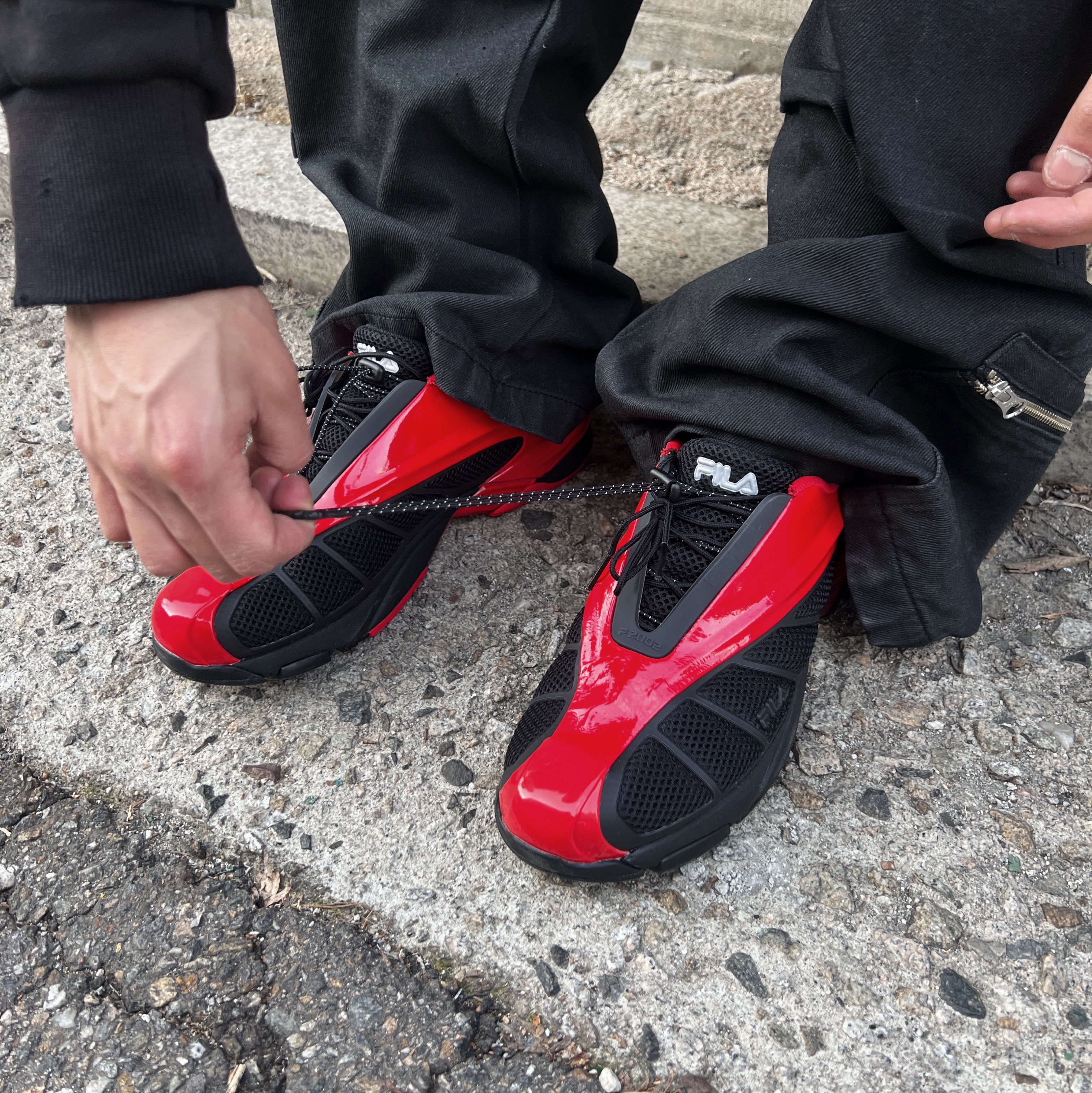 Fila Replica 2002 Black Red 착용 스타일 - 3