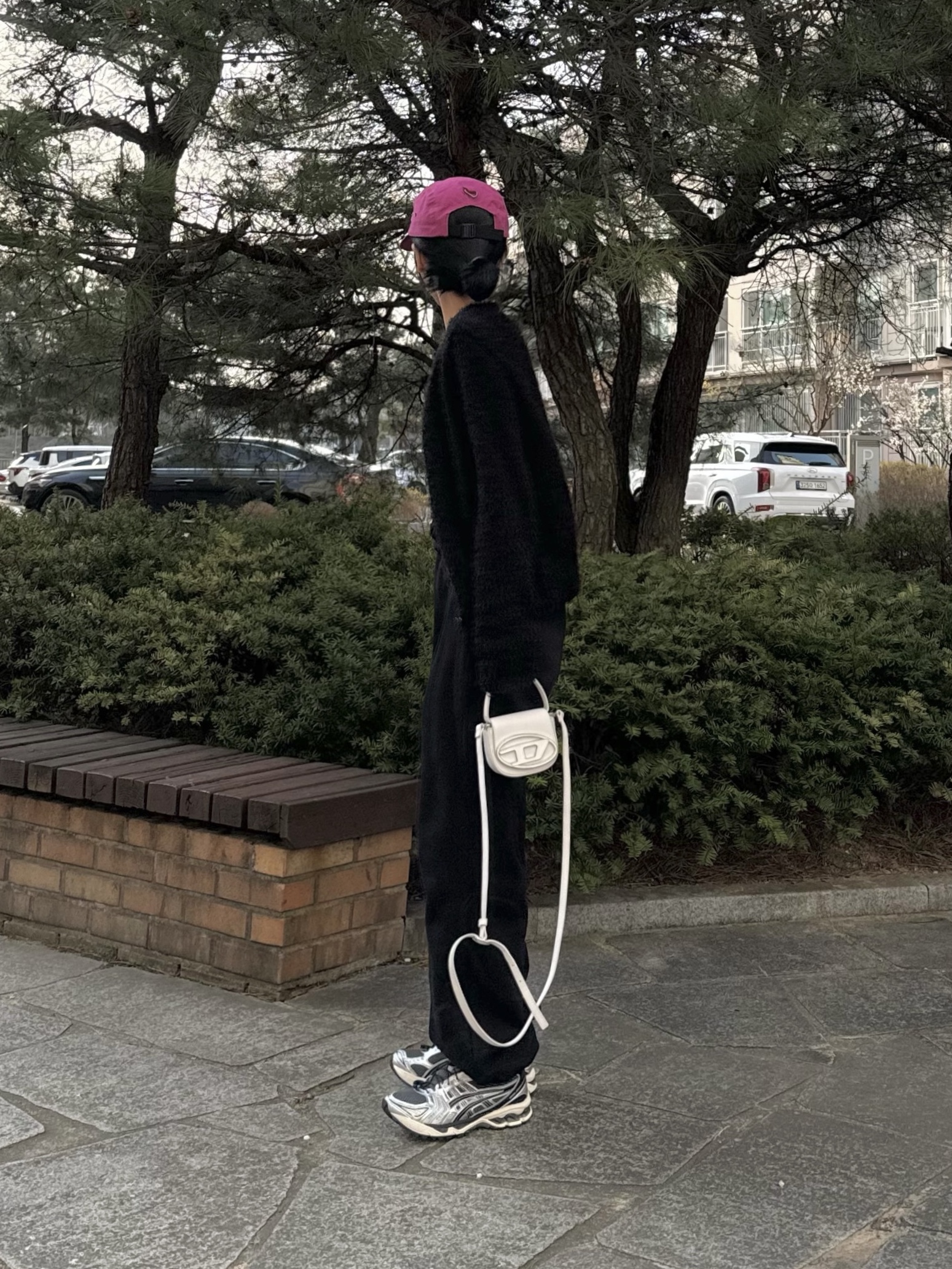 Asics Unlimited Gel-Kayano 14 Carrier Grey Black, Thug Club TC Jogger Pants Black Ver. 1 착용 스타일 - 5