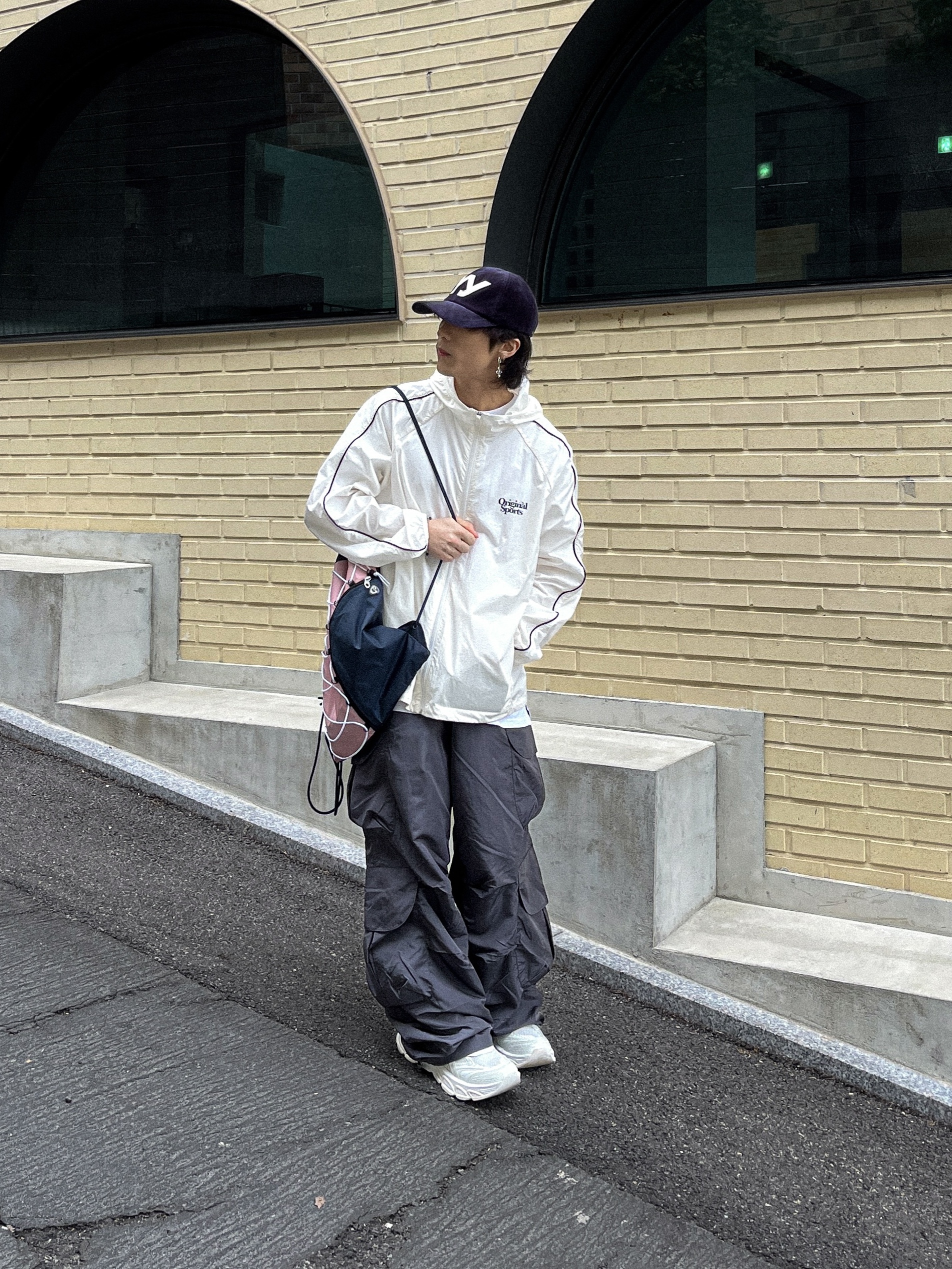 Reebok Premier Road Modern White Pure Grey 착용 스타일 - 2