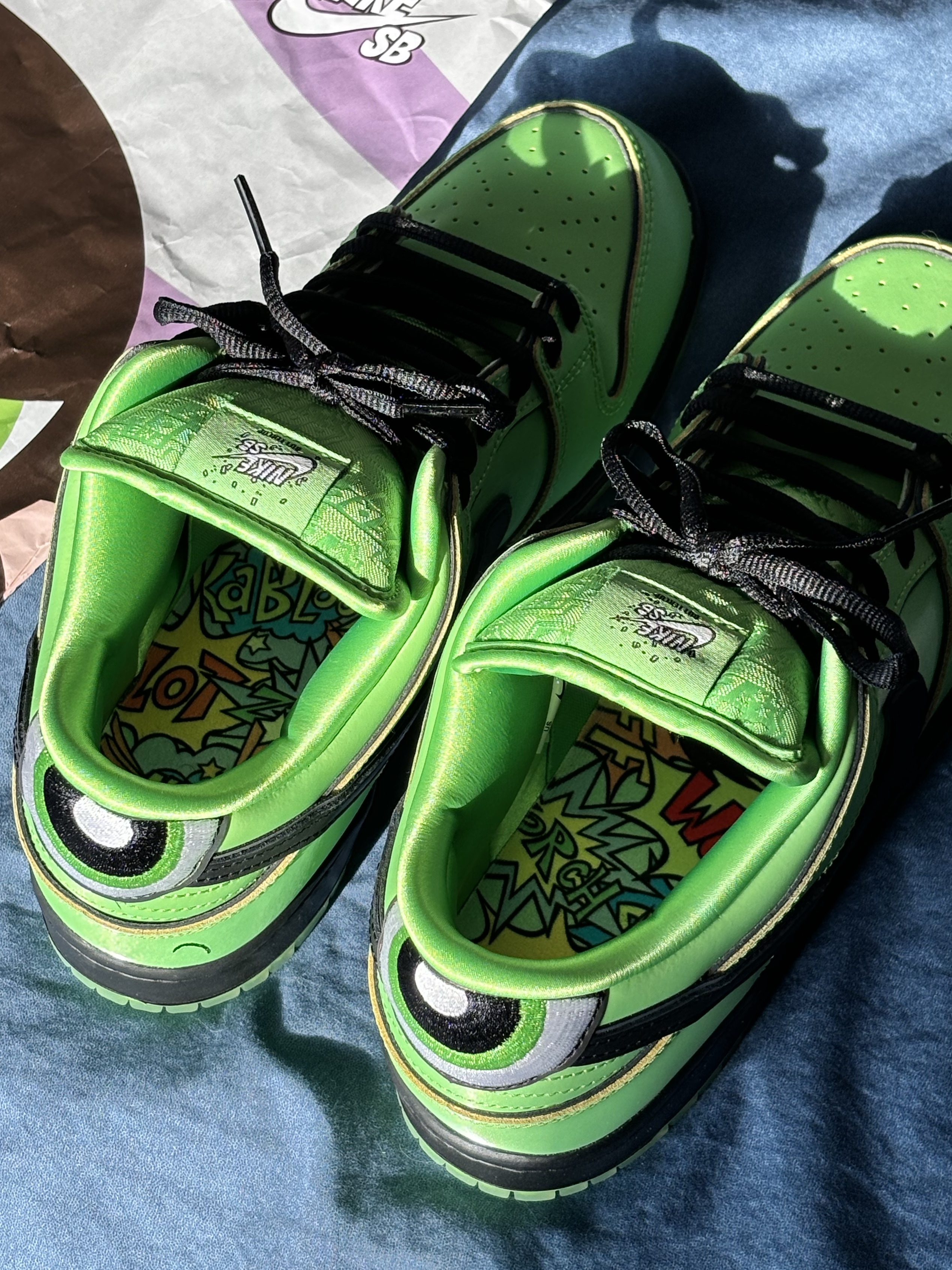 Nike x The Powerpuff Girls SB Dunk Low Pro QS Buttercup 착용 스타일 - 3