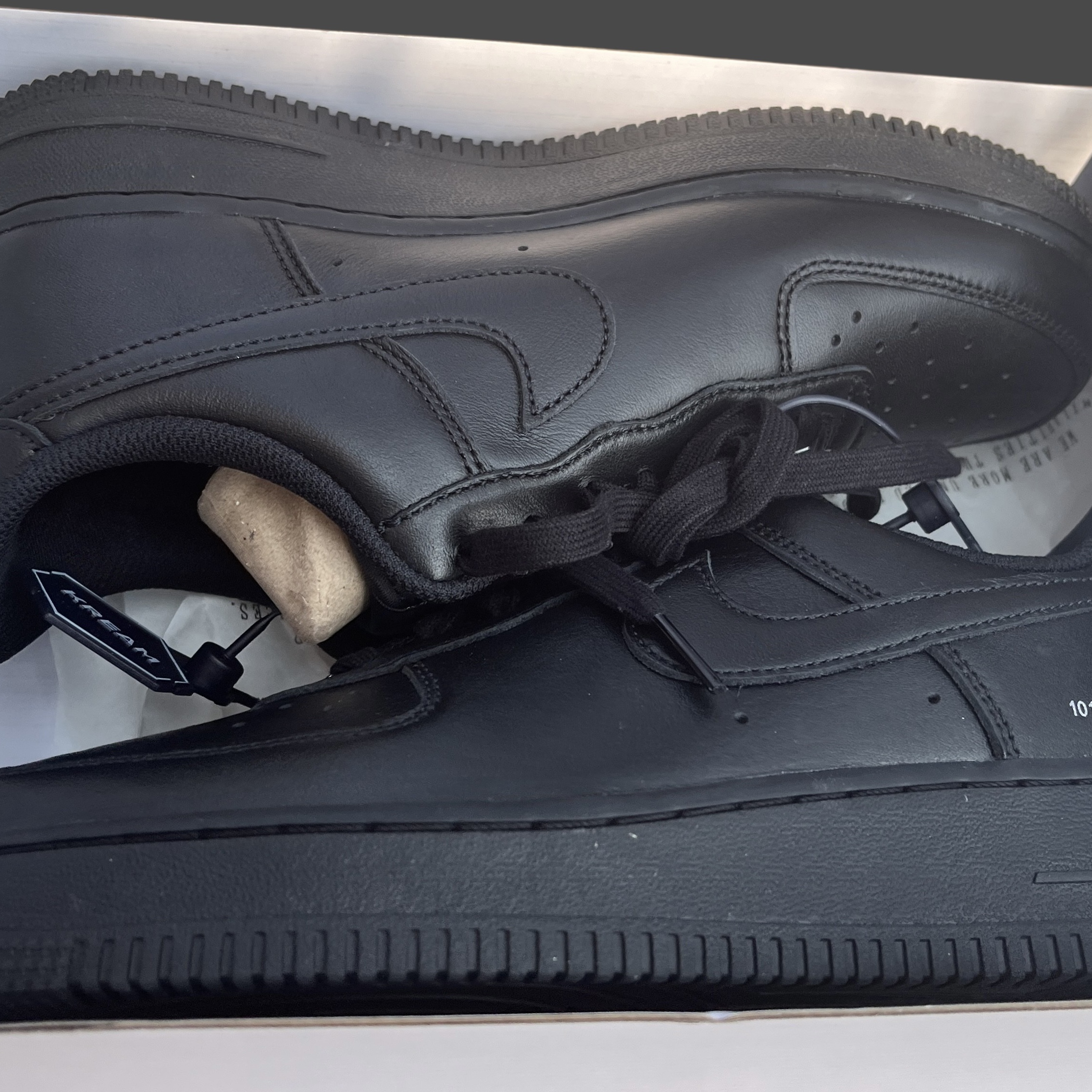 Nike x 1017 Alyx 9SM Air Force 1 Low SP Black 착용 스타일
