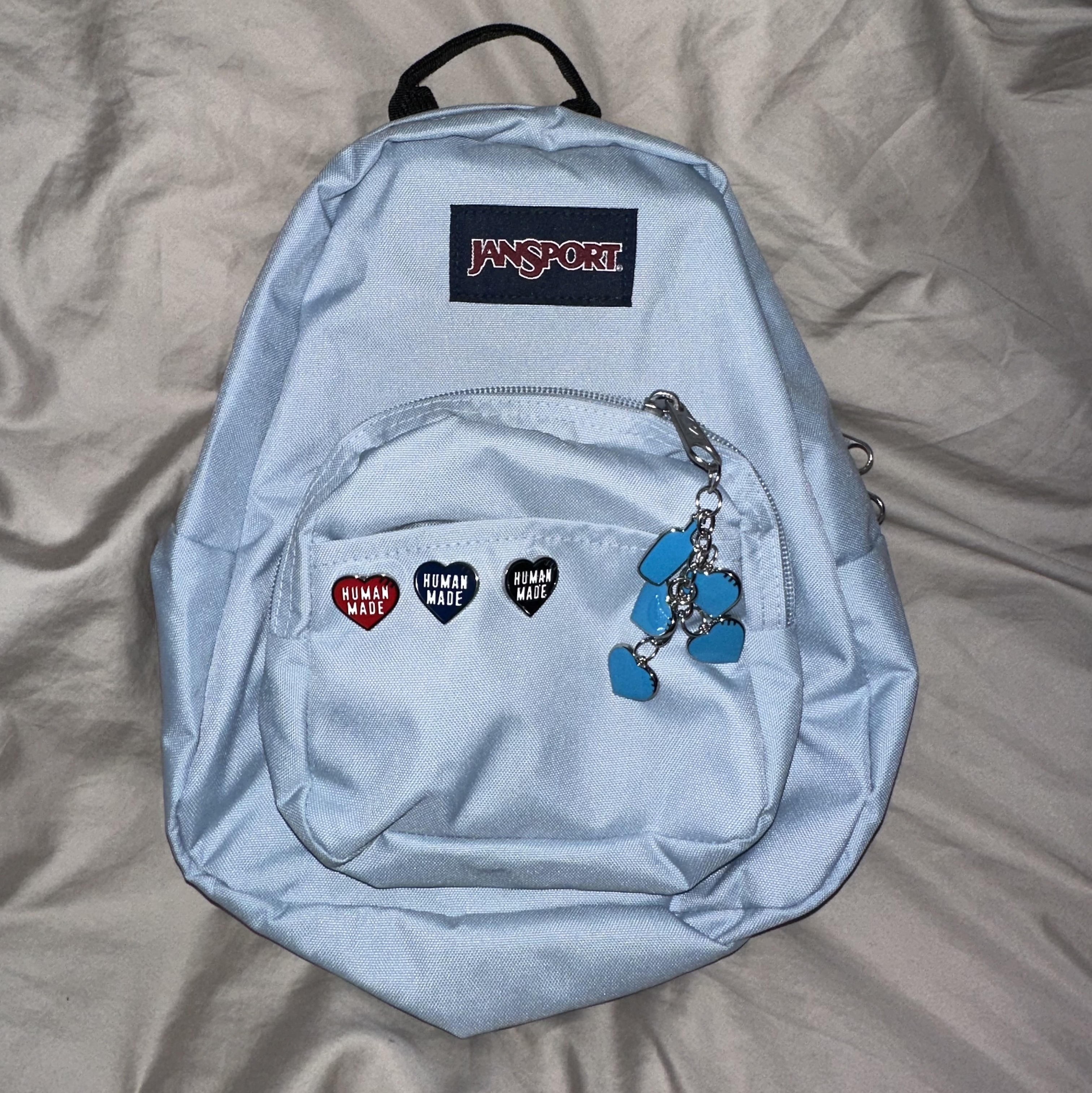 Jansport Half Pint Mini Backpack Blue Dusk, Human Made x Blue Bottle Coffee Key Charm Blue 착용 스타일