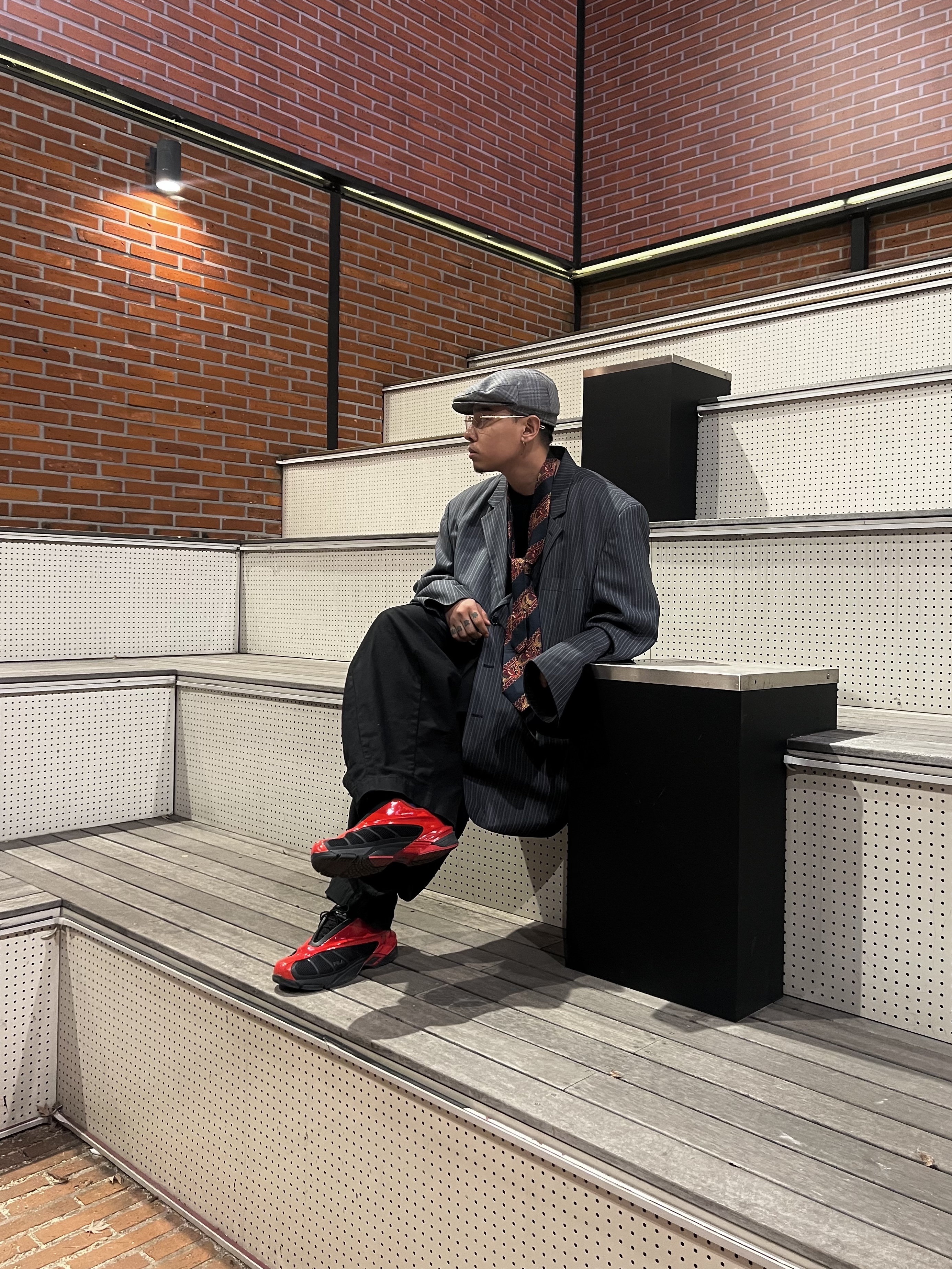 Fila Replica 2002 Black Red 착용 스타일 - 1