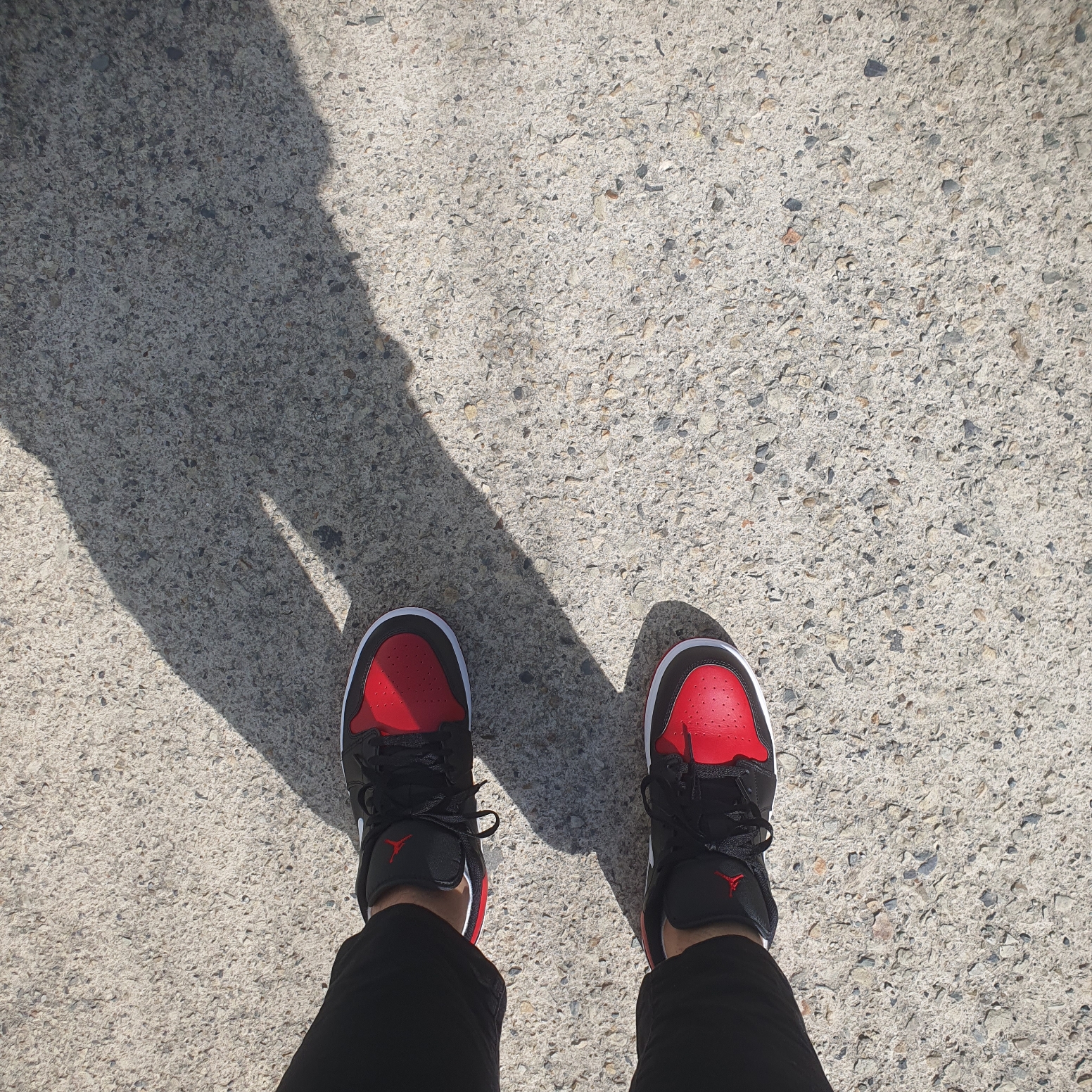 Jordan 1 Low Alternate Bred Toe 착용 스타일 - 2