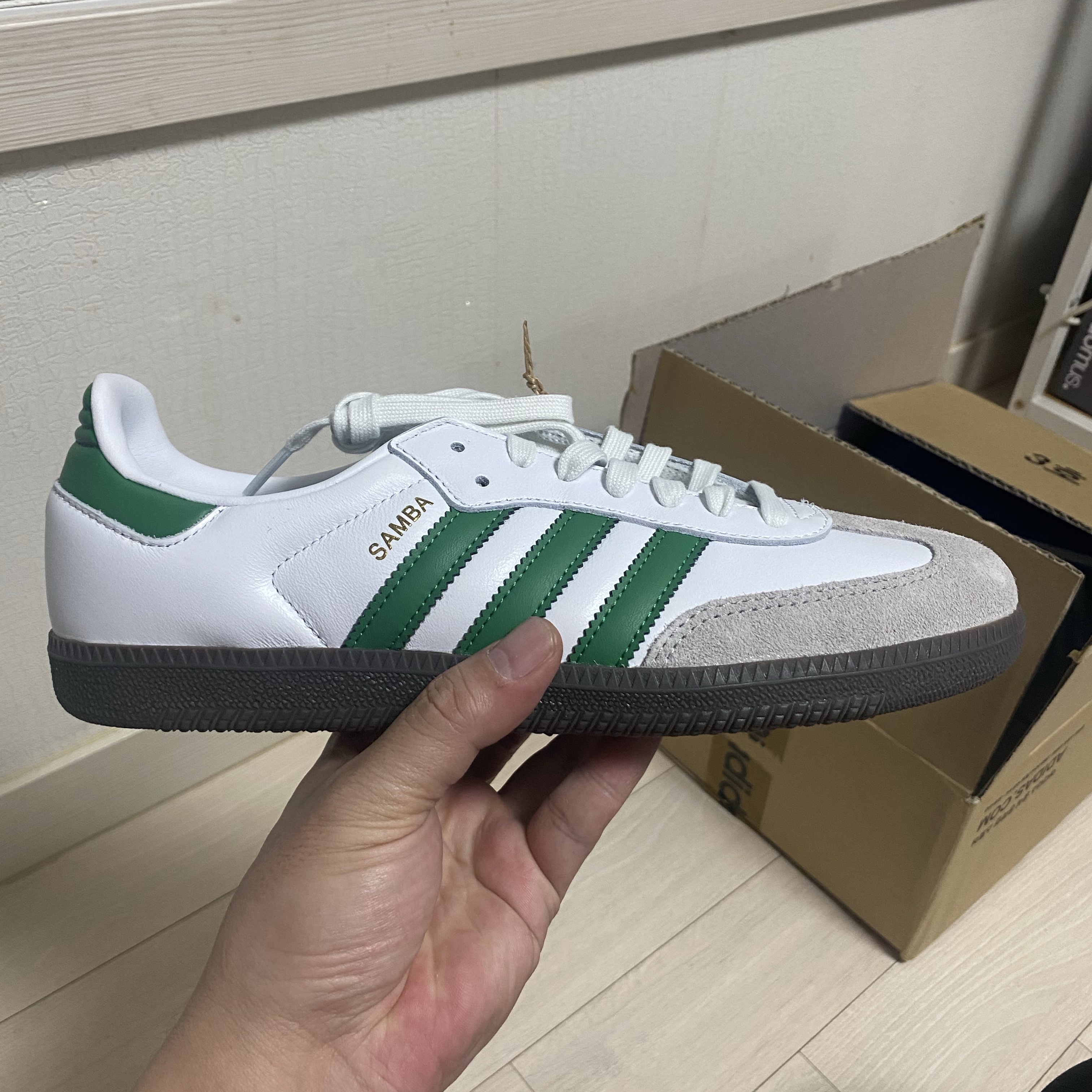 Adidas Samba OG White Green 착용 스타일 - 1
