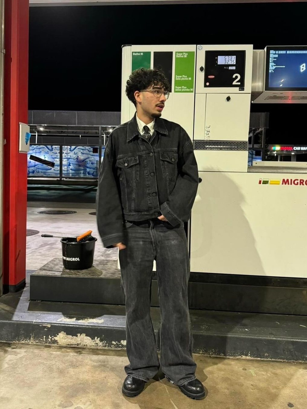 Wooyoungmi Cropped Denim Jumper Black - 23FW, Stussy SS Link Zip Work Jacket One Wash 착용 스타일 - 3
