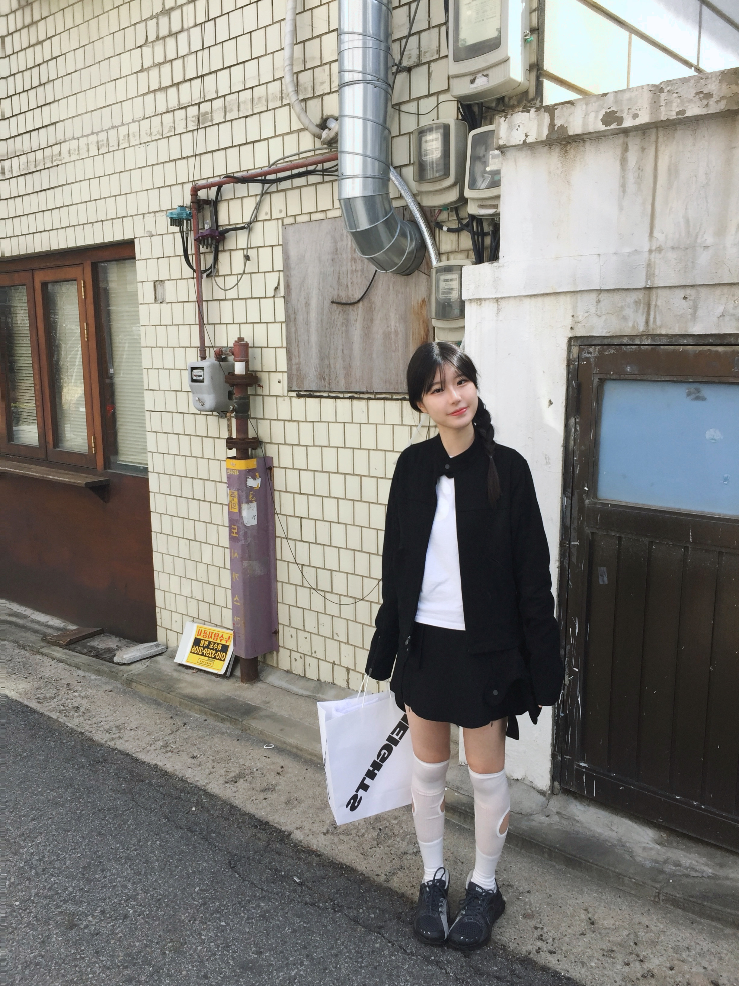 Asics x Kiko Kostadinov Gel Sokat Infinity Dark Grey, [KREAM 단독] Safarispot Women 1/2 Basic Safari LS T-Shirt White 착용 스타일