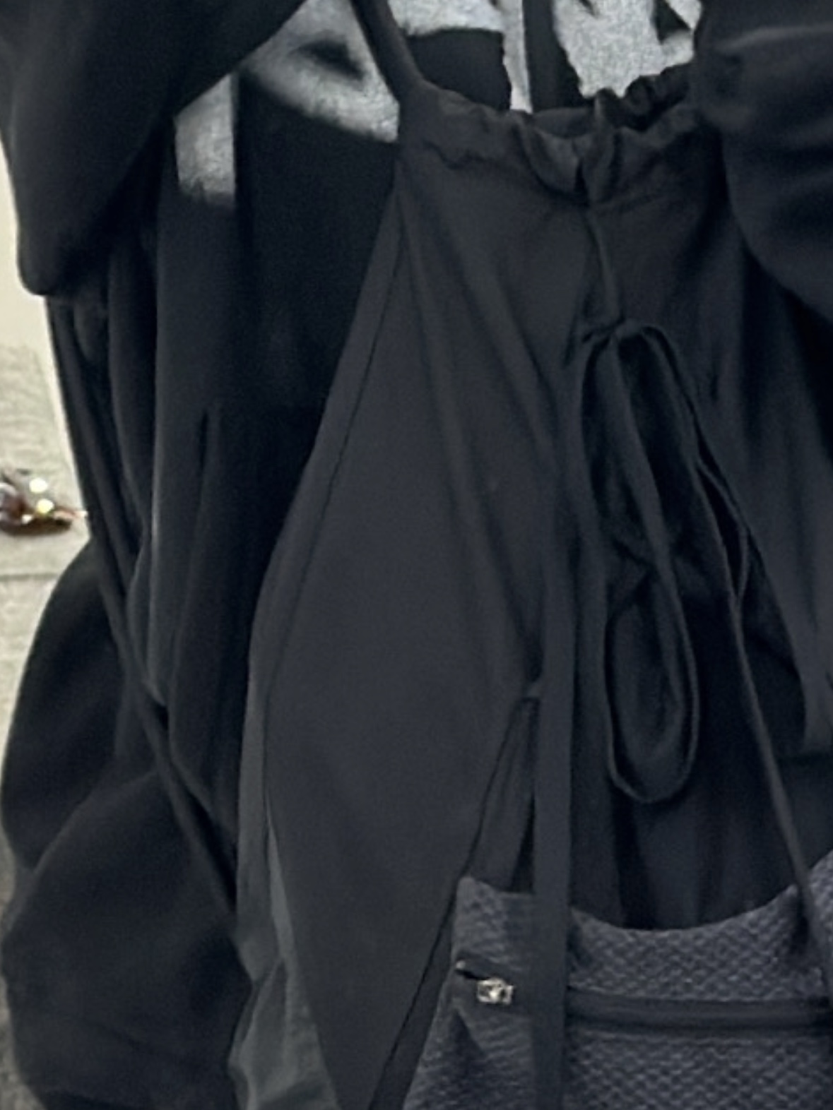 Stussy Dizzy Stock Hoodie Black 착용 스타일 - 1