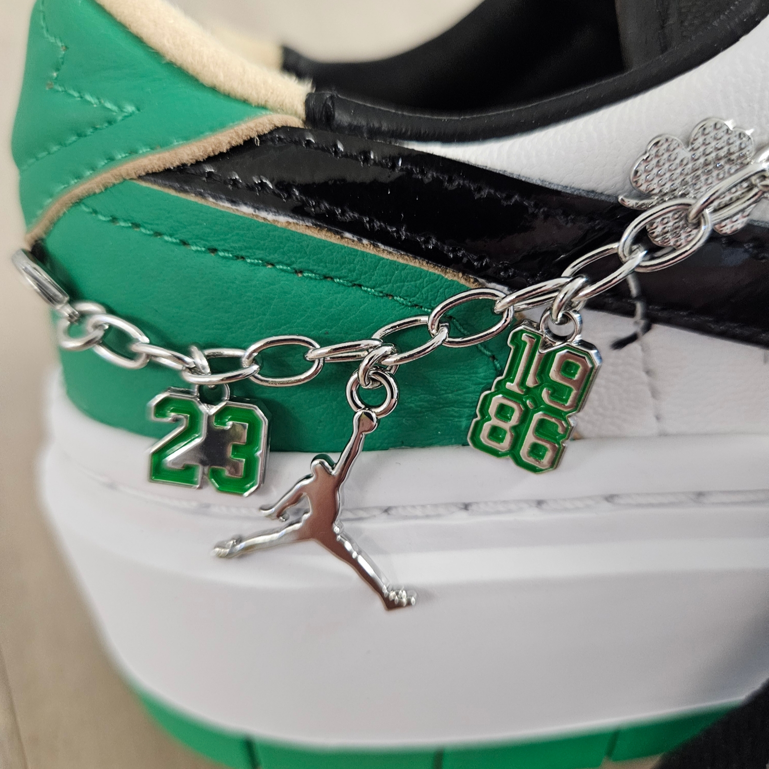 (W) Jordan 1 Elevate Low SE Lucky Green 착용 스타일 - 3