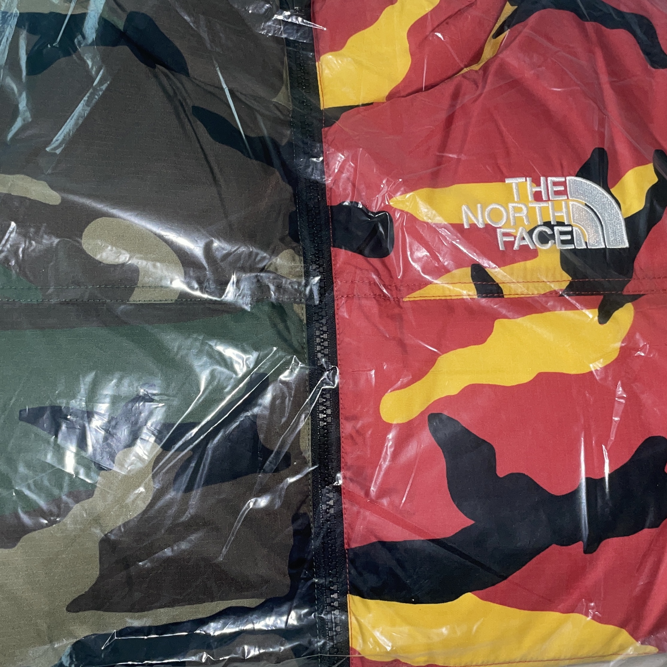 Supreme x The North Face Split Nuptse Jacket Camo - 24SS 착용 스타일