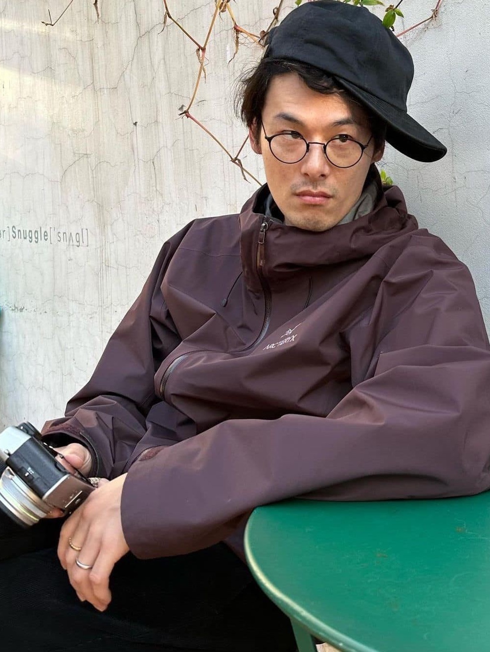Arc'teryx Atom SL Hoody Black, Arc'teryx Beta LT Jacket Vitality 착용 스타일 - 4