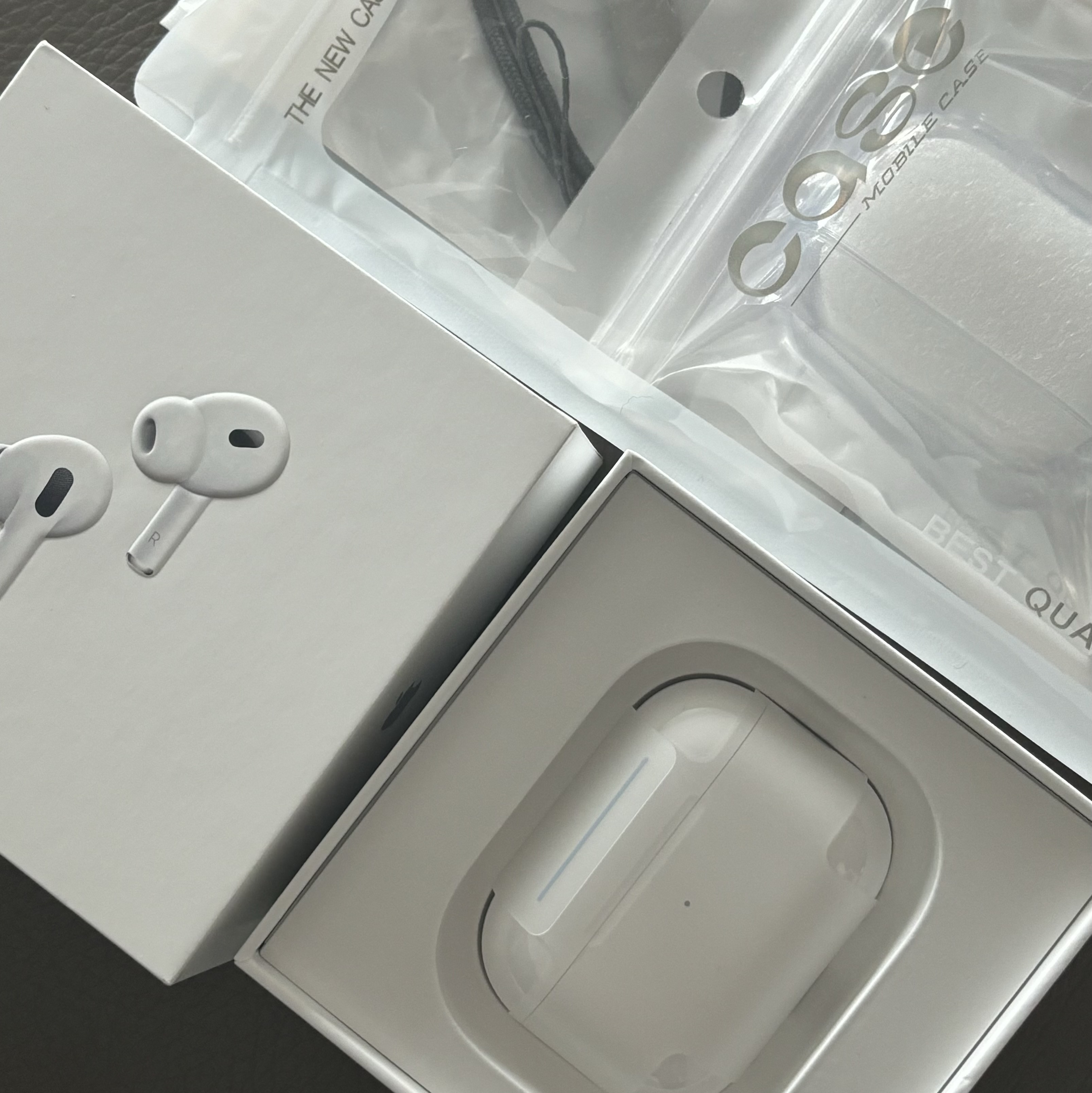 Apple Airpods Pro 2nd Gen with MagSafe Charging Case USB C (Korean Ver.) 착용 스타일